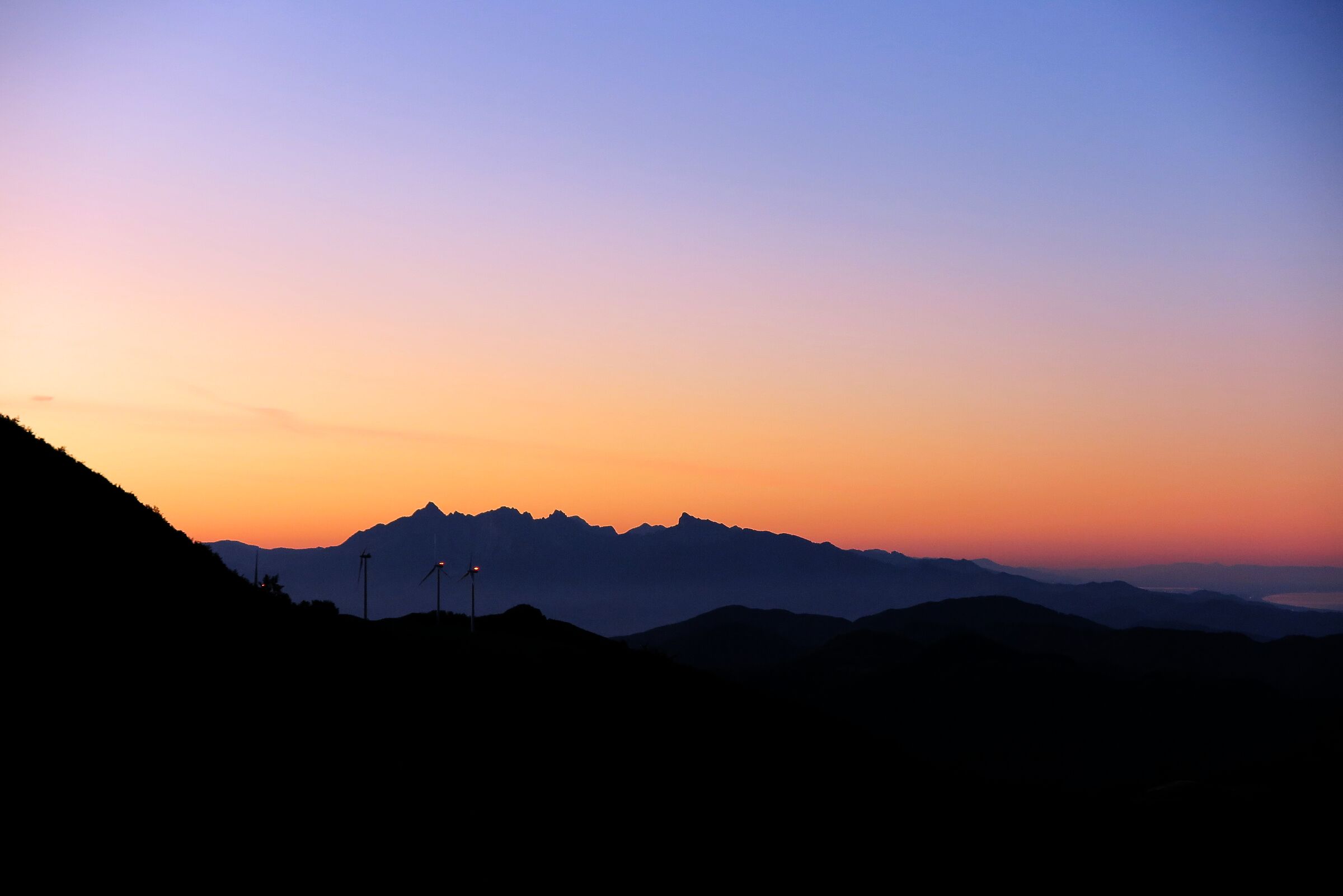 Towards the Apuan Alps