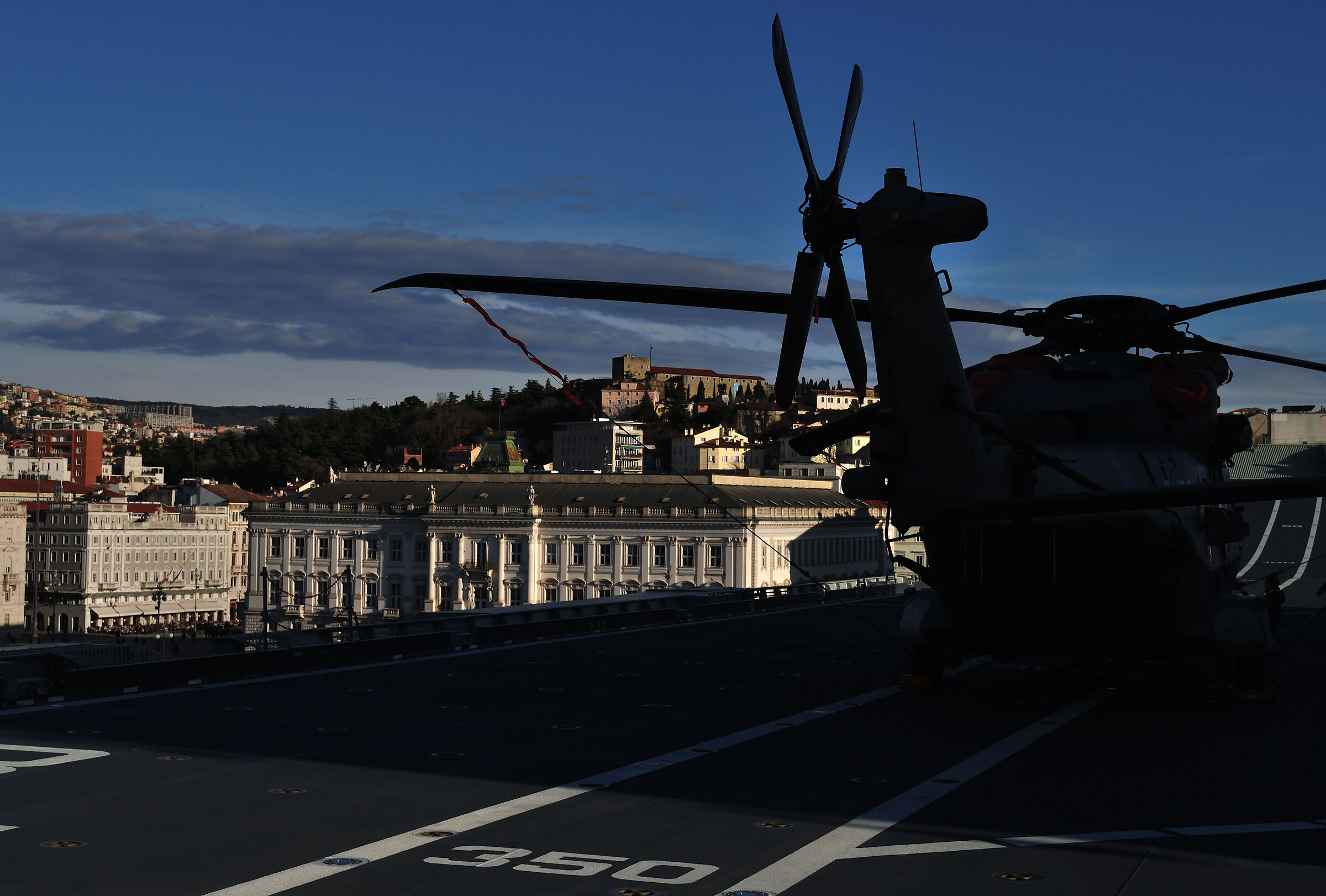 Trieste dal ponte della "Trieste"