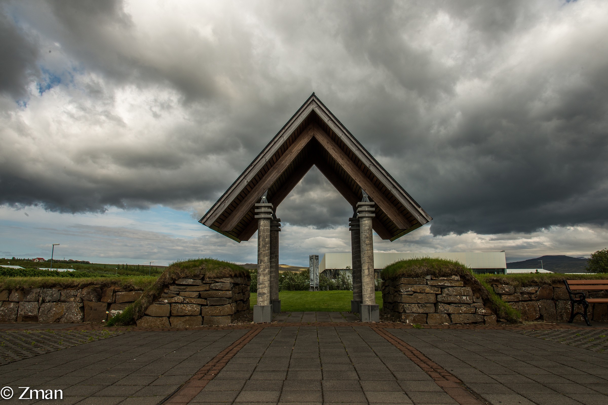 Gate to The Eternal hotel sotto terra