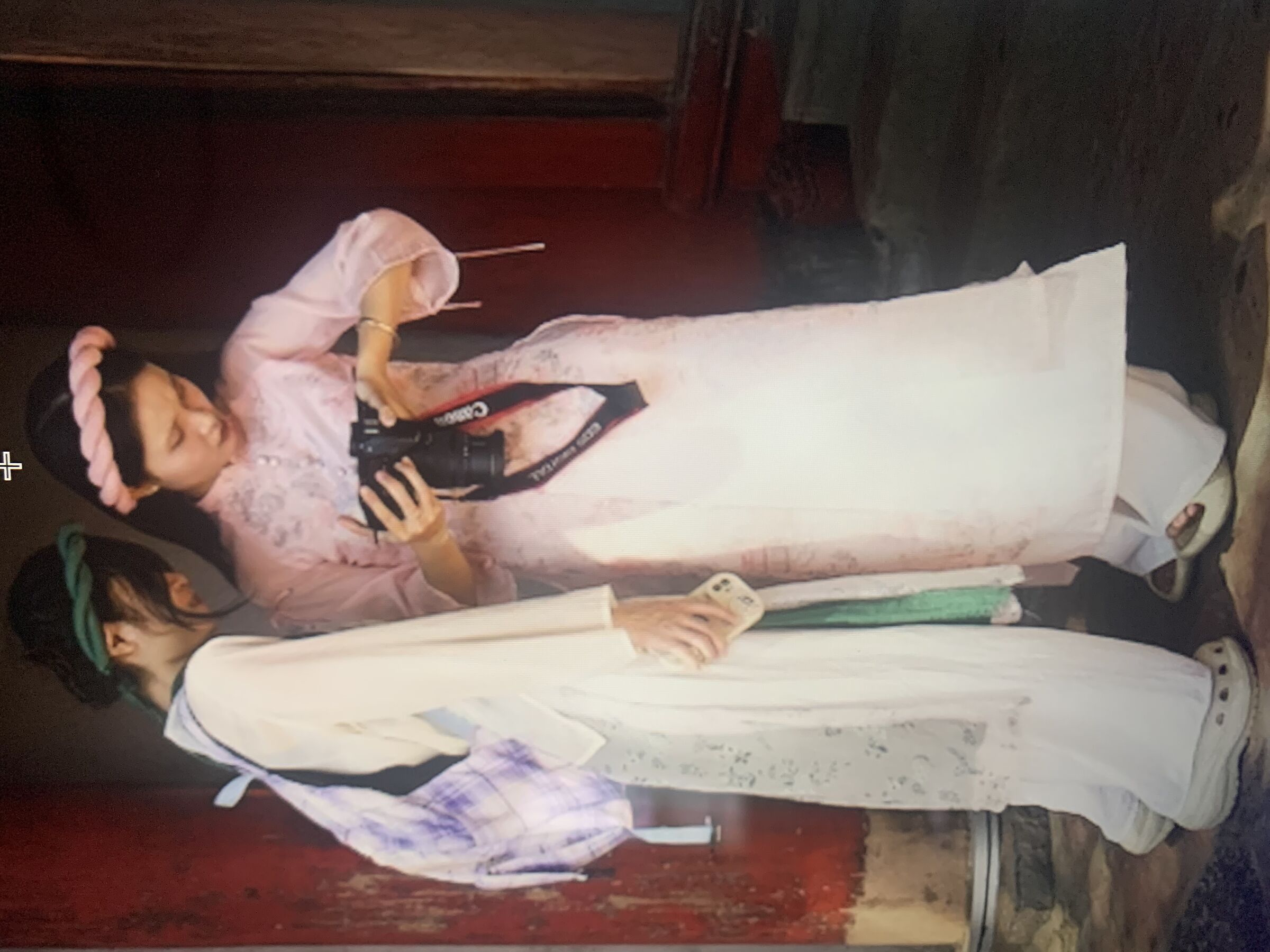 Fotografa al tempio della Letteratura di Hanoi