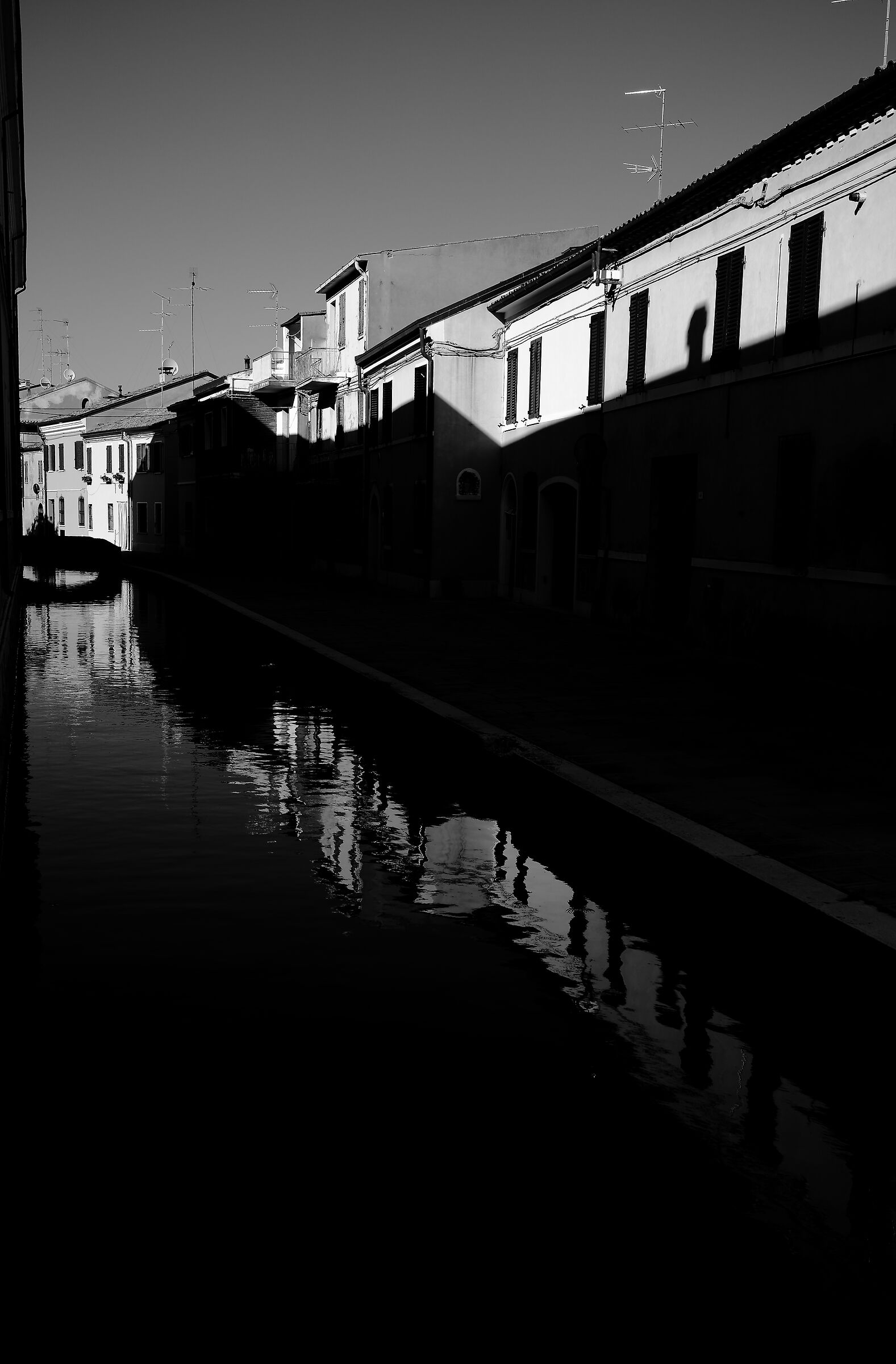 Shadows without colors