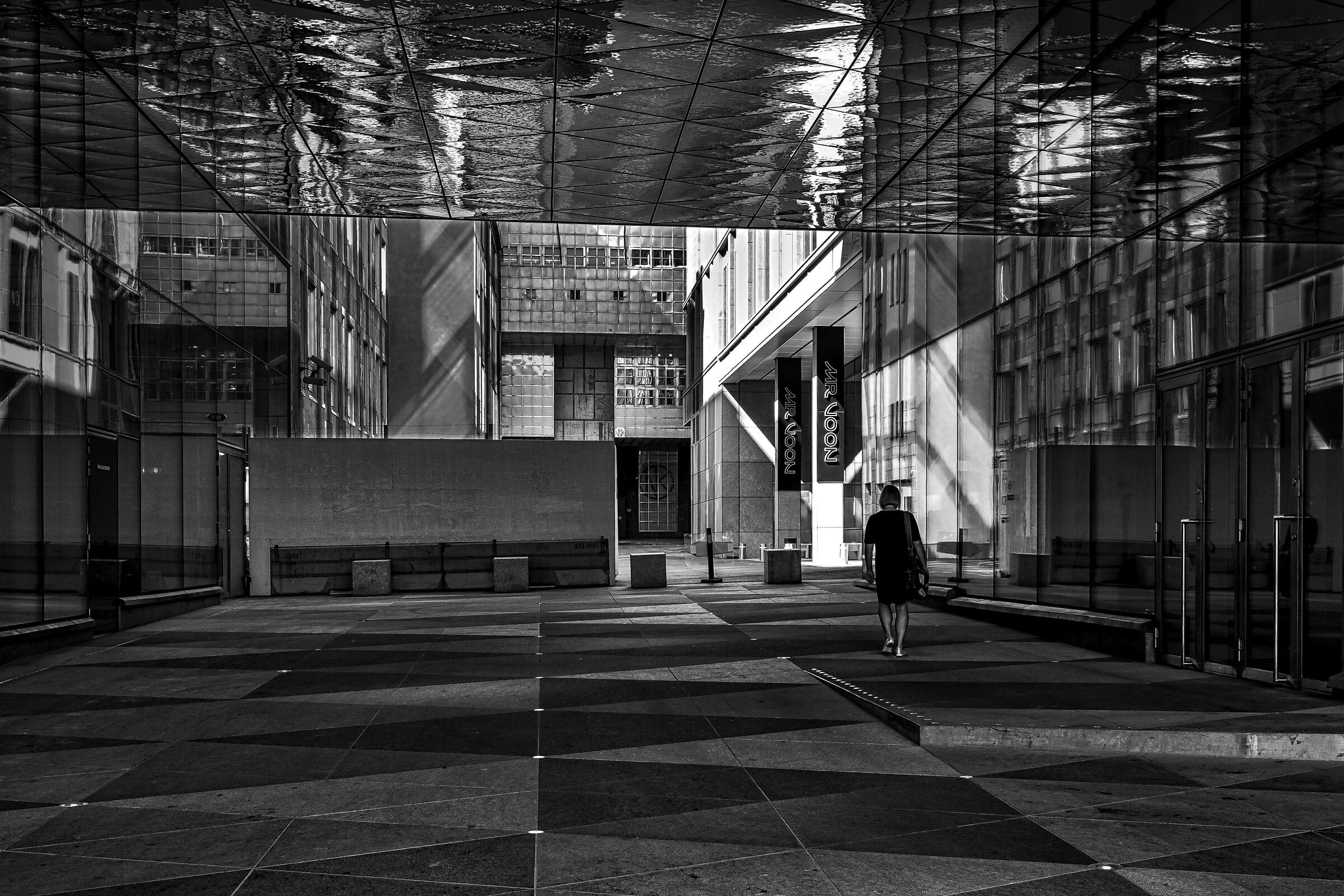 The solitude of prime numbers