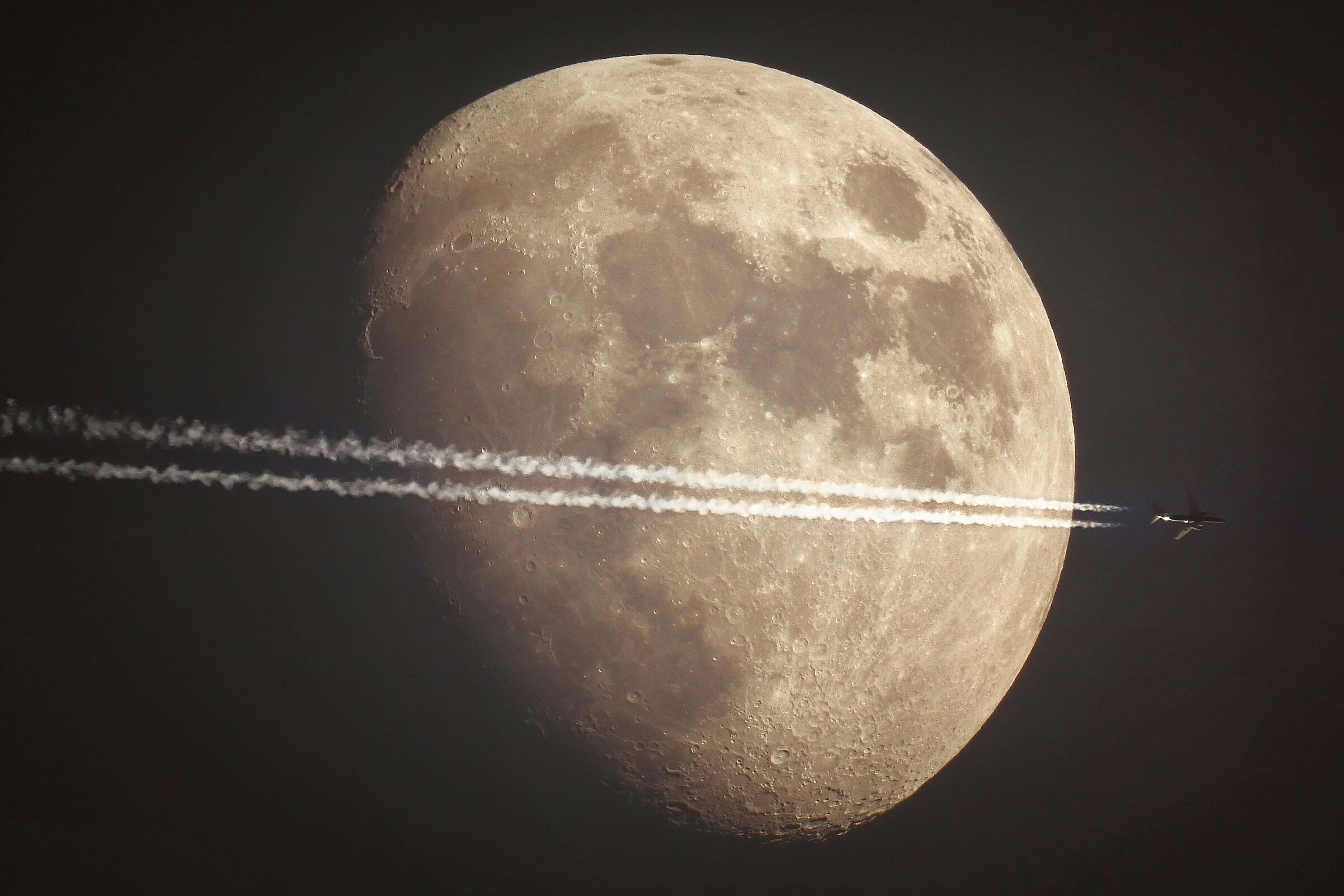 ~~ Flying next to Moon ~~