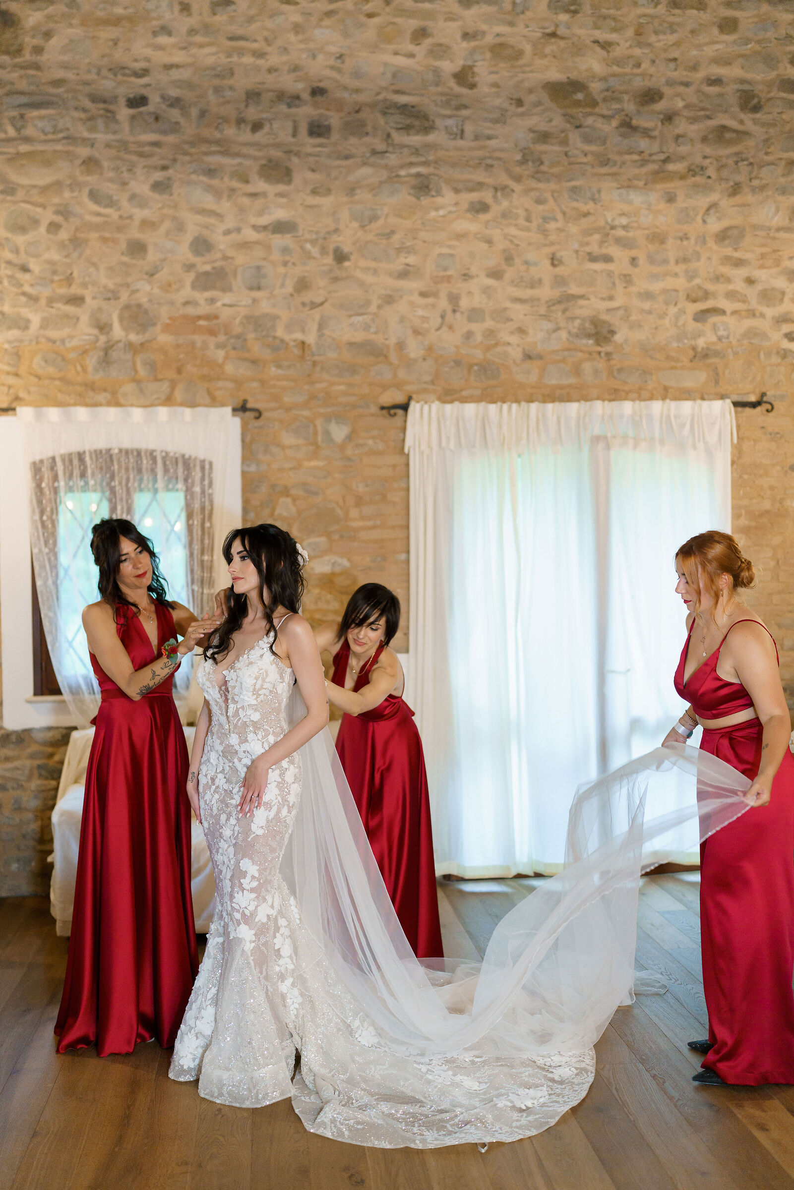 Yeleynaya Wedding Photographer