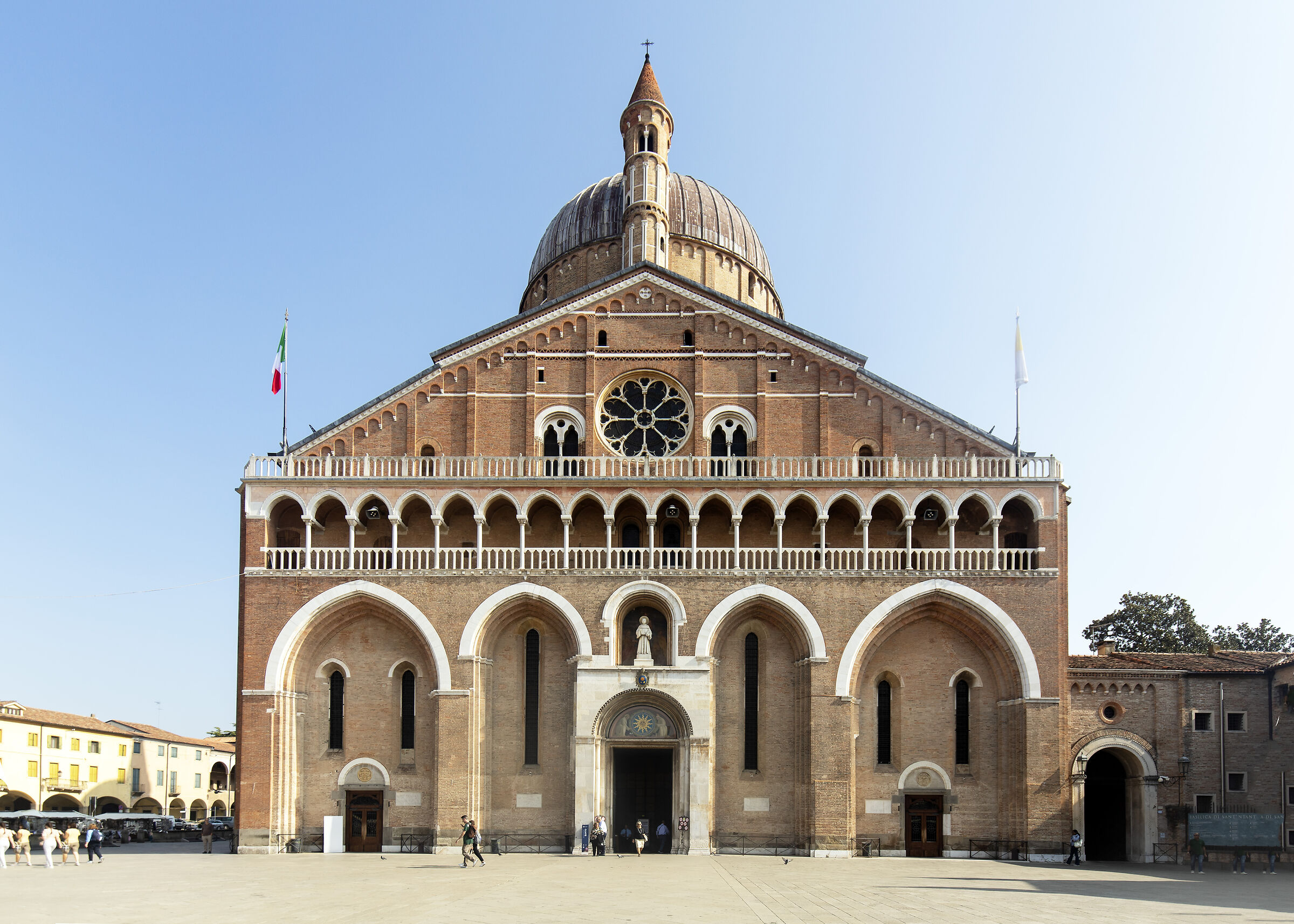 Basilica di Sant'Antonio di Padova (53 foto)