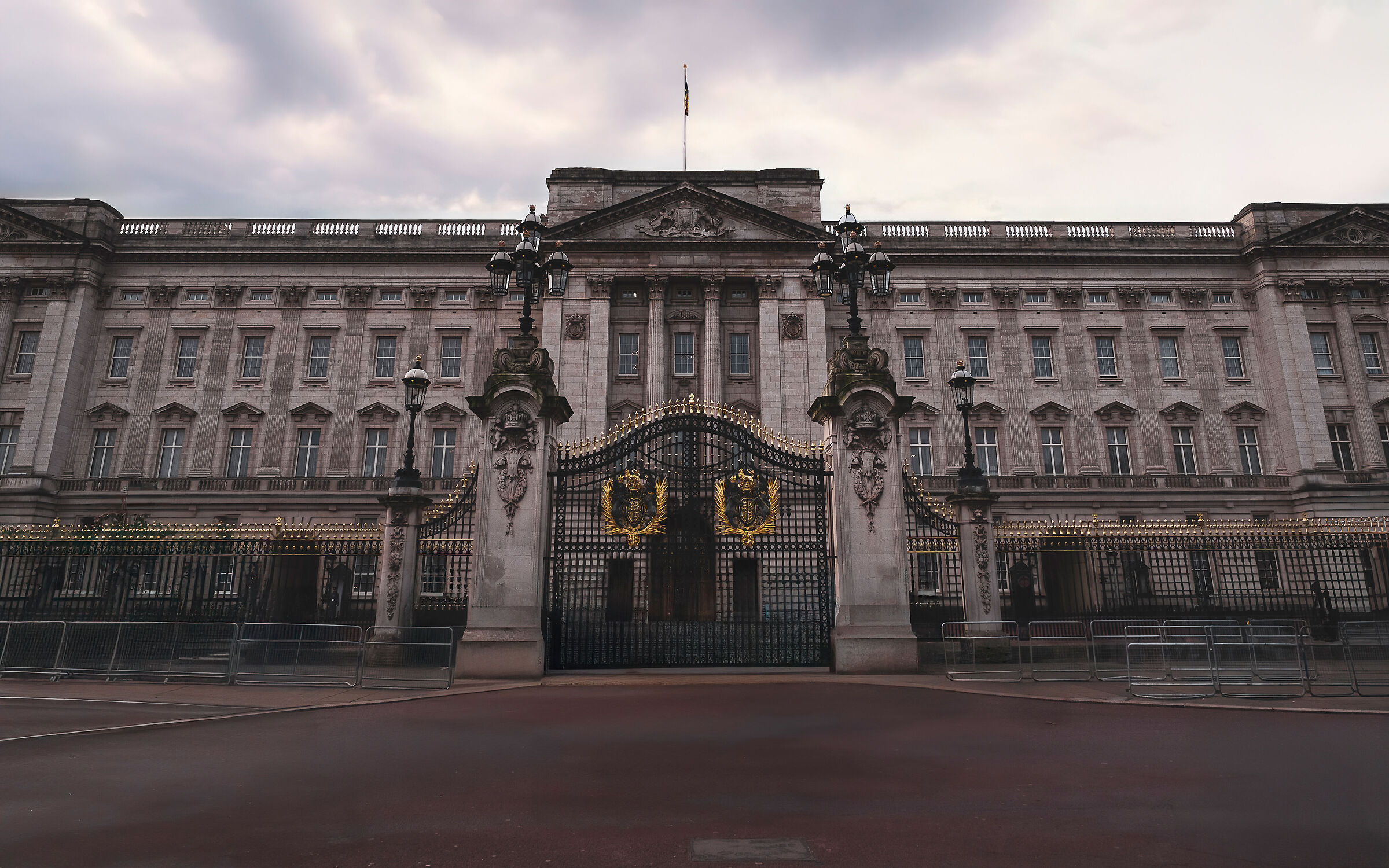 Dalla conchiglia si può capire il mollusco, dalla cas...