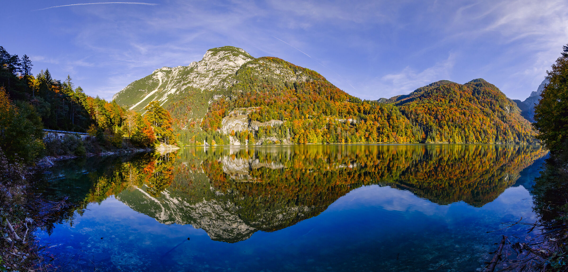 Autumn at Lake Raibl ( Predil )