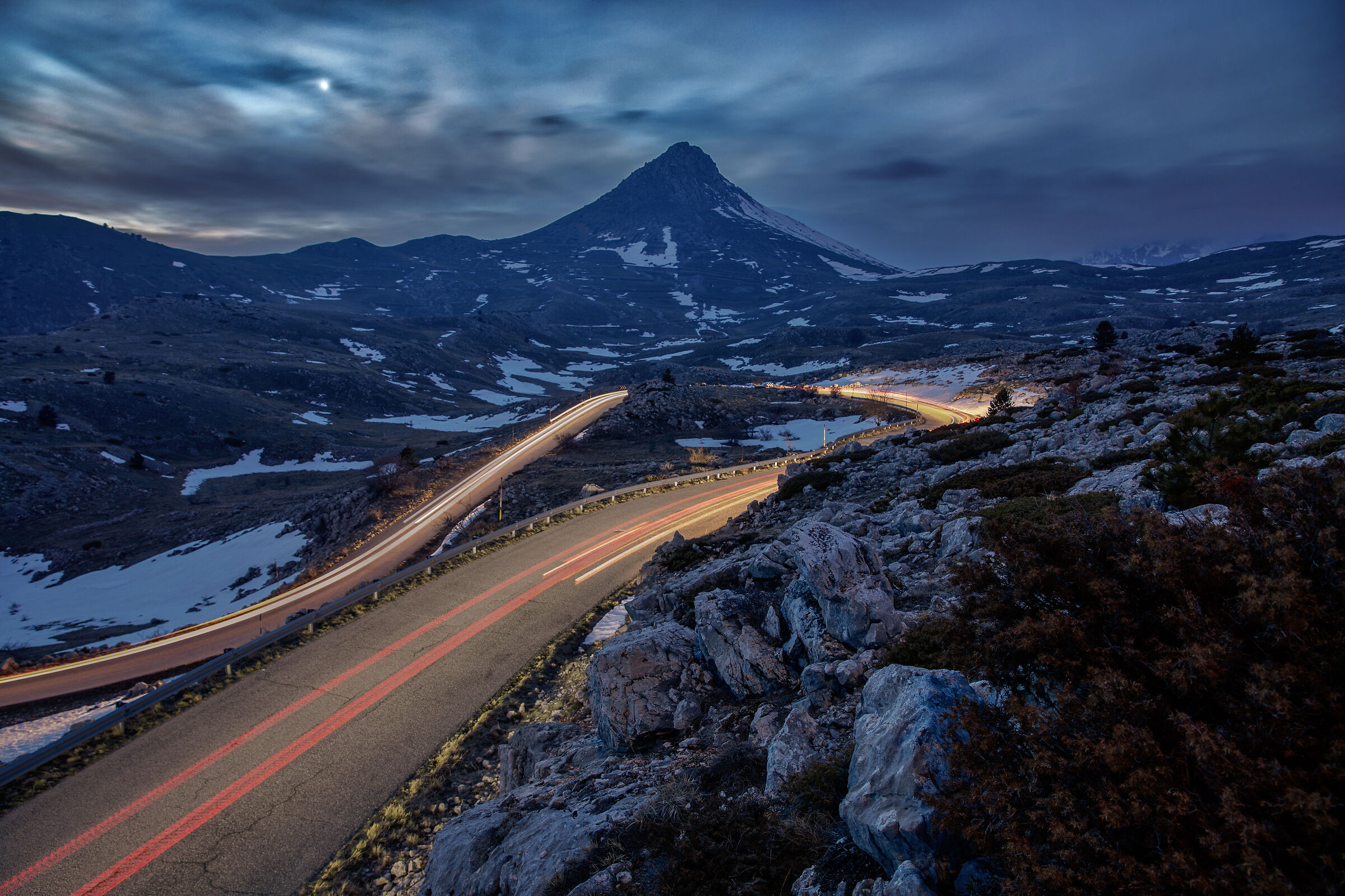 Scie sotto il Kirkjufell d'Abruzzo