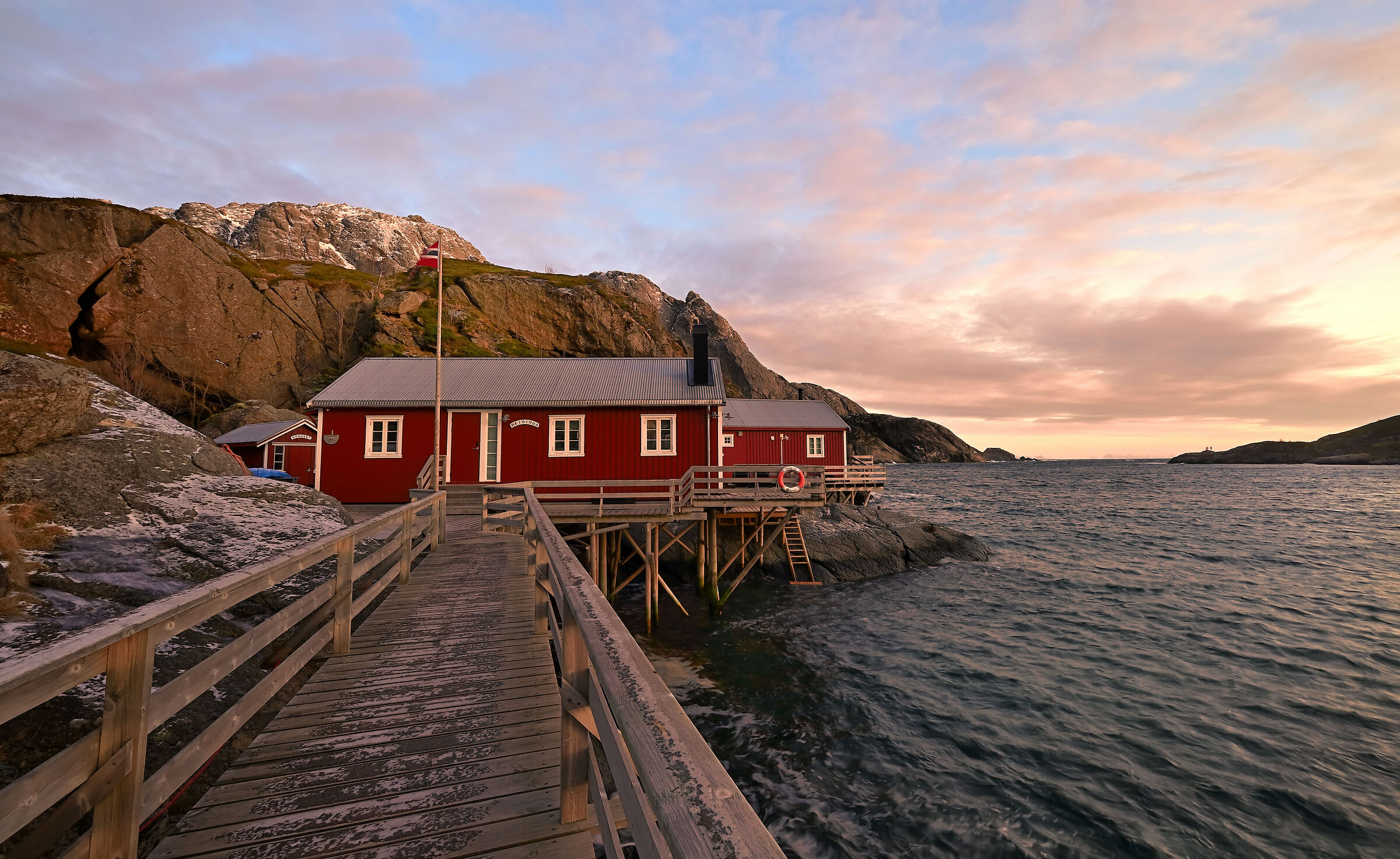 Nusfjord, Houses on stilts1