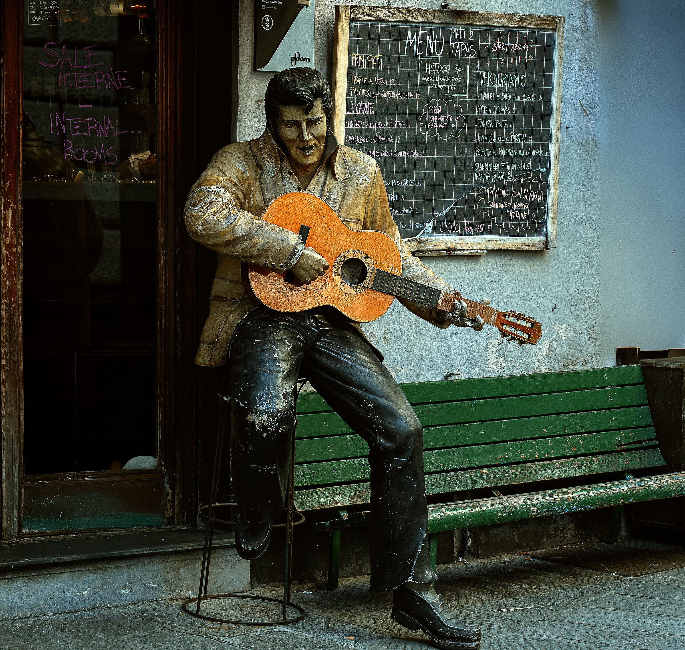 Tribute to Elvis