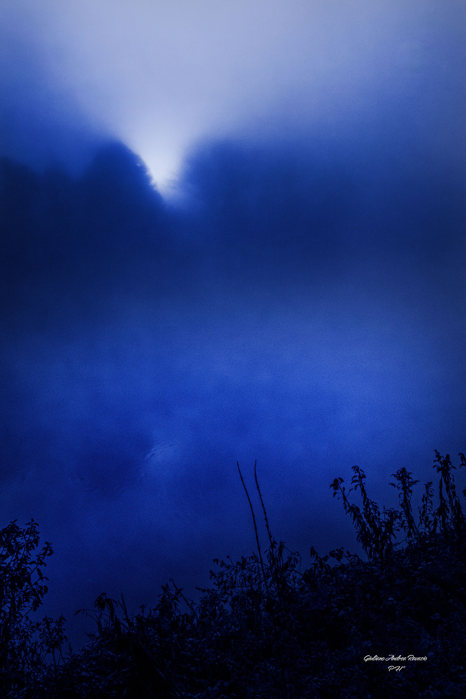 Sunrise between water and sky 2