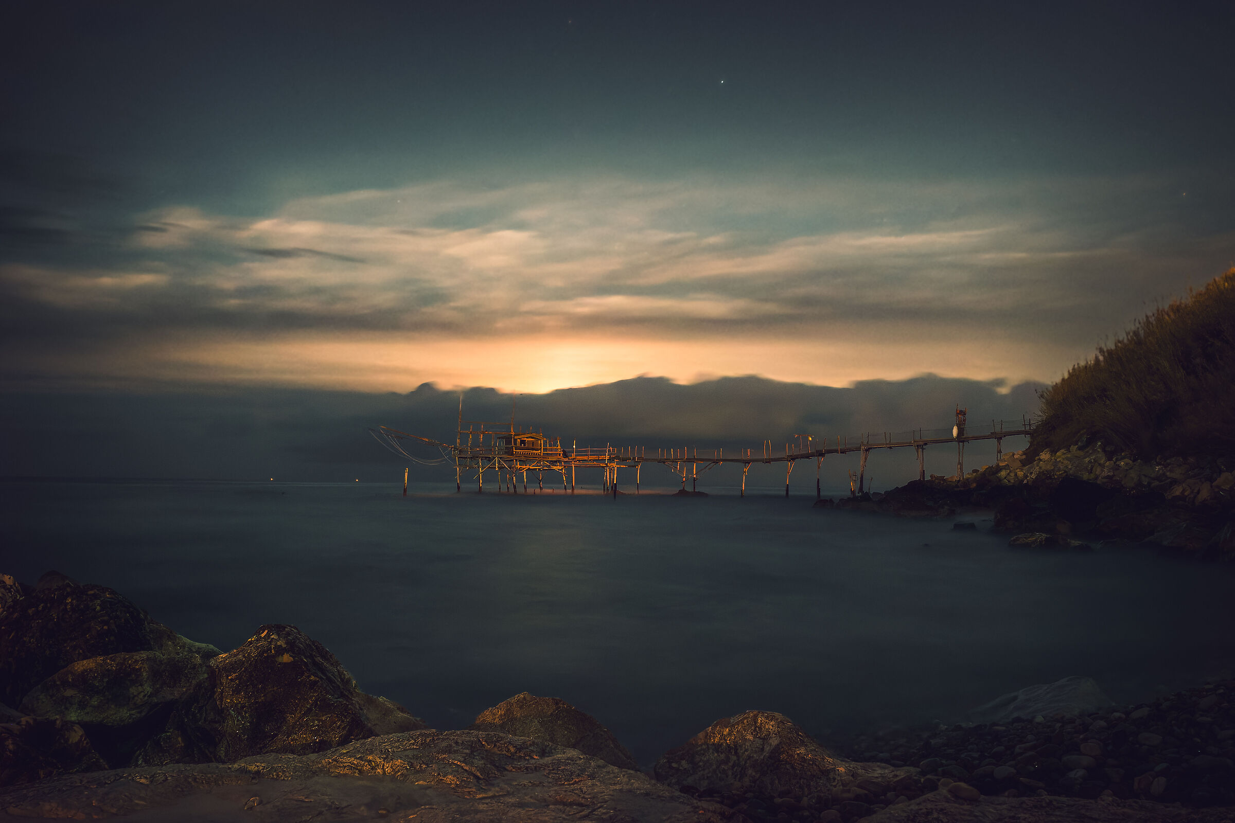 Waiting for the moon ...