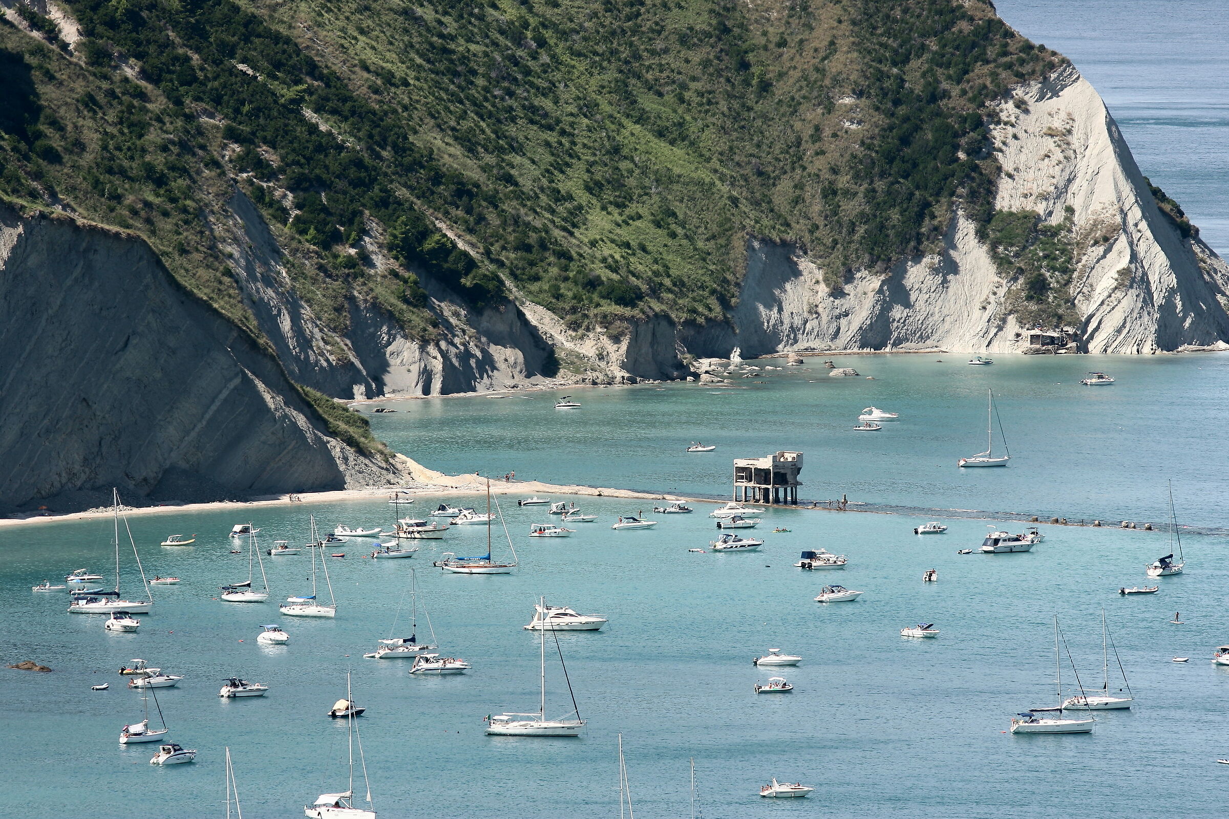 trave ancona