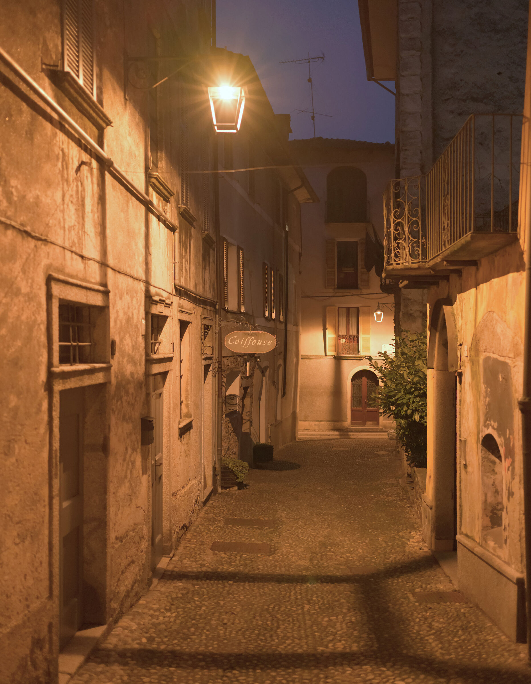 Orta S.Giulio tests nikkor z 35mm f1.4