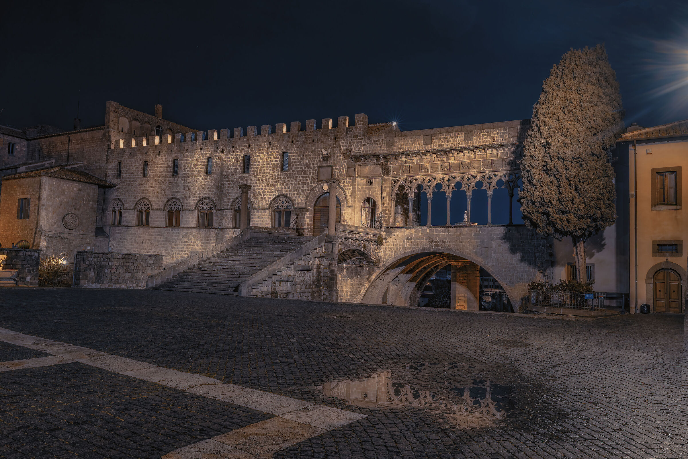 Viterbo piazza san Lorenzo