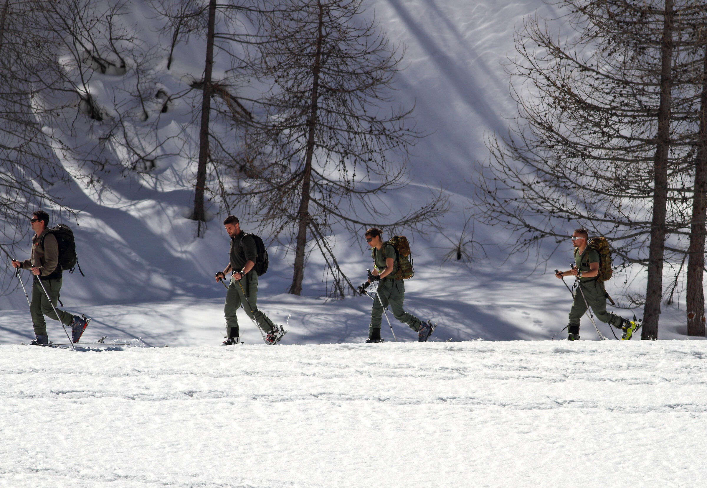 alpini al rientro da esercitazione nel gran paradiso
