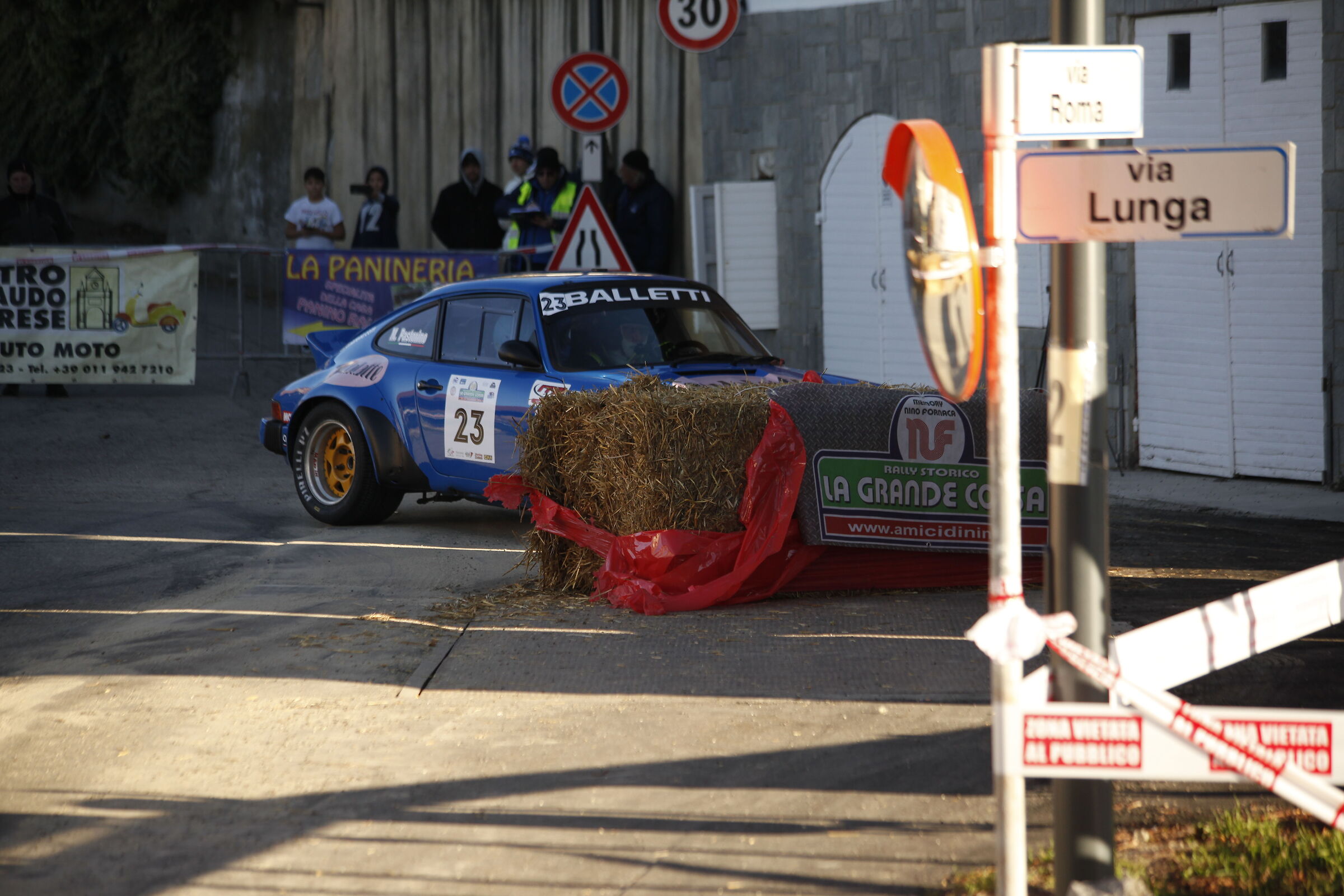 Playing hide and seek (the great race 24)