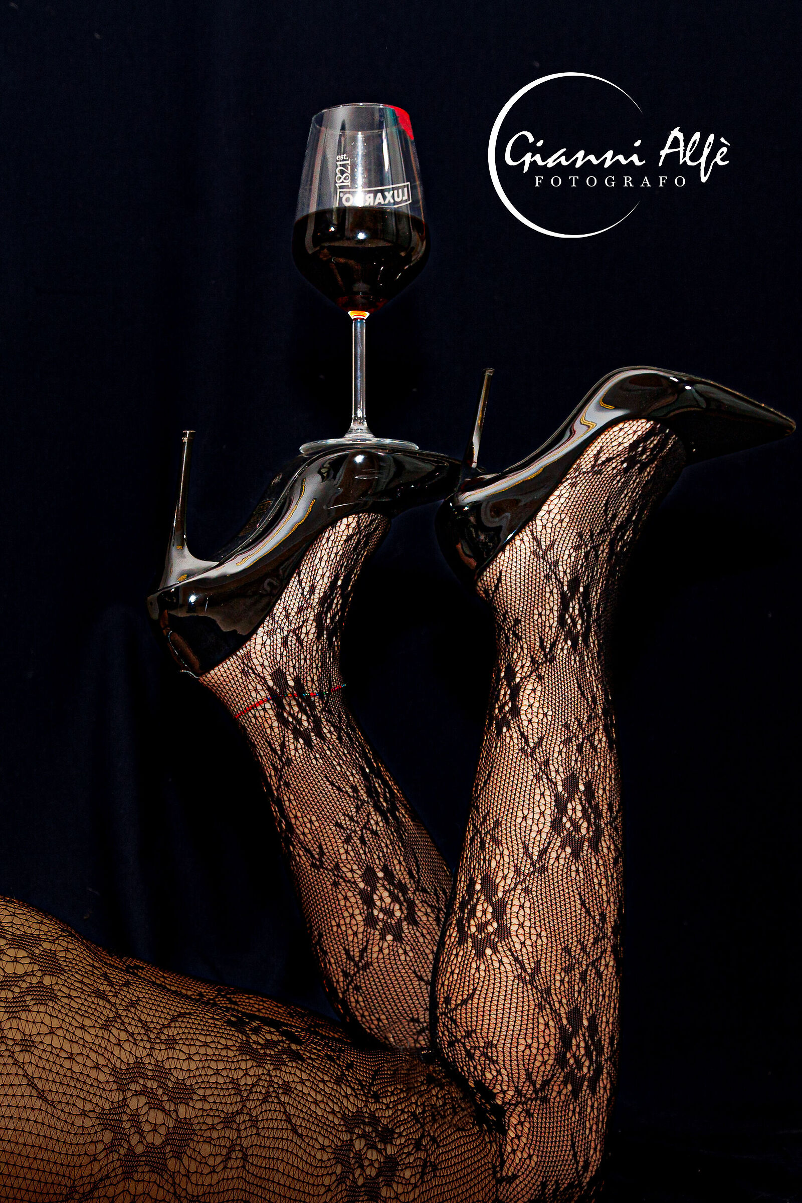 Ines with the glass