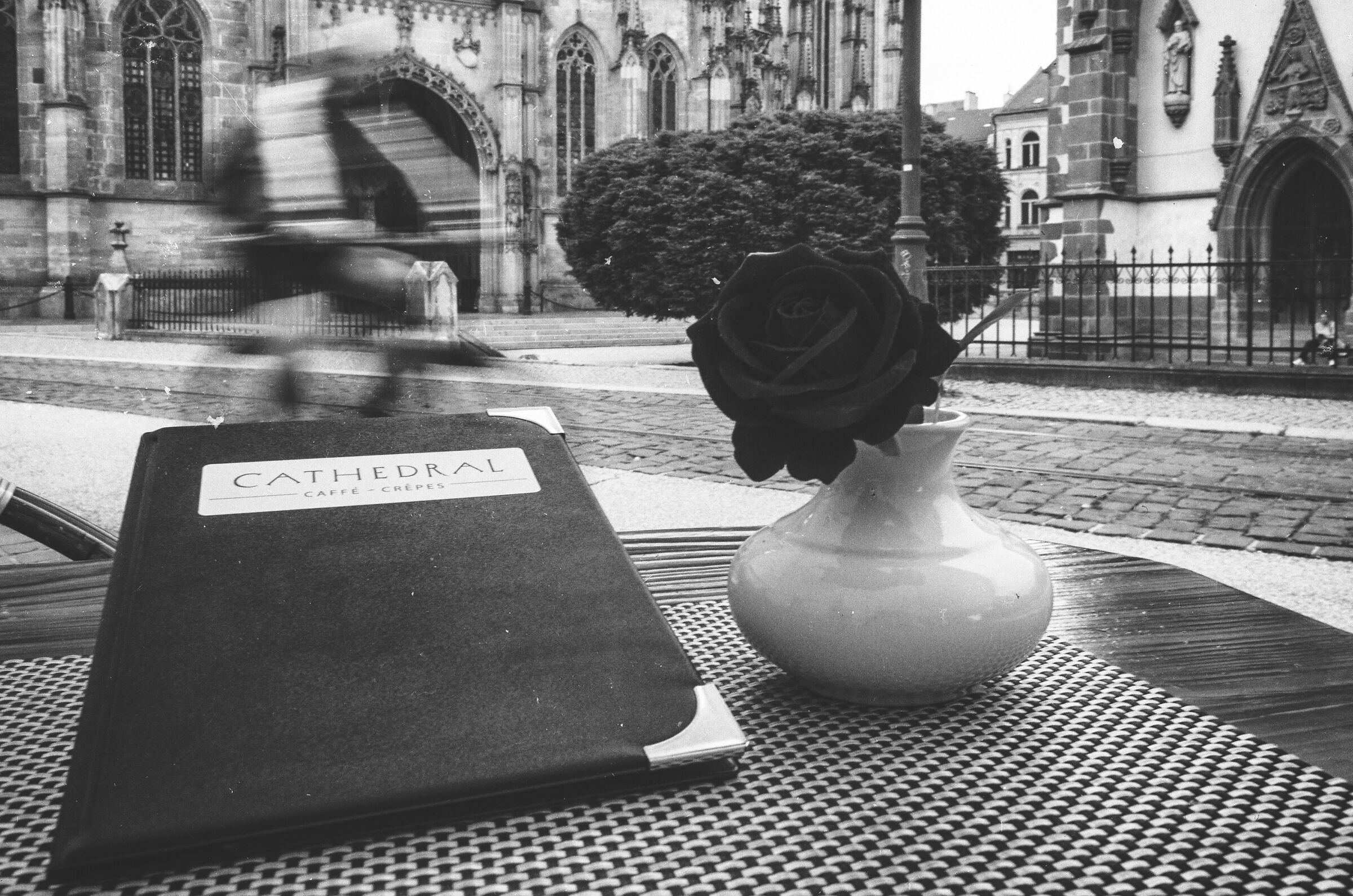 ...io ti guardo e ho paura di rompermi...