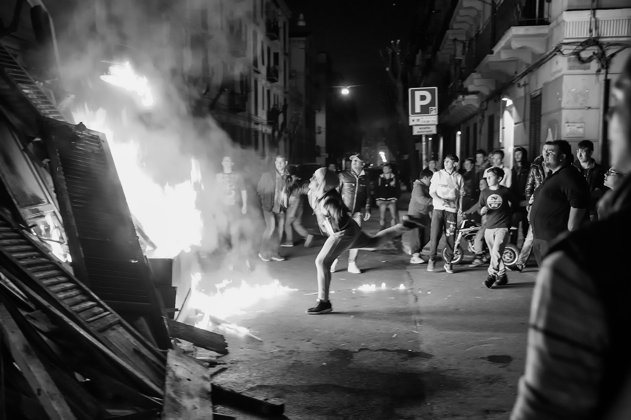 La Vampa di San Giuseppe 2 (The bonfire in the city)