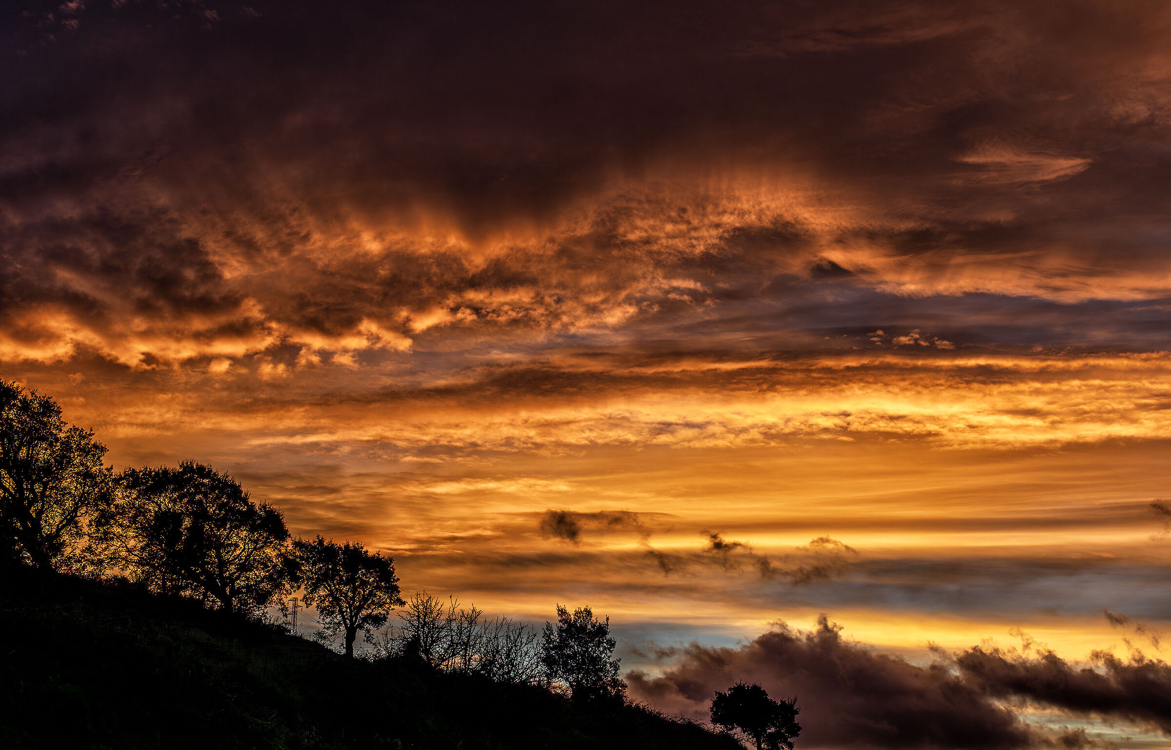 Attraversando la Barbagia una sera dopo il tramonto