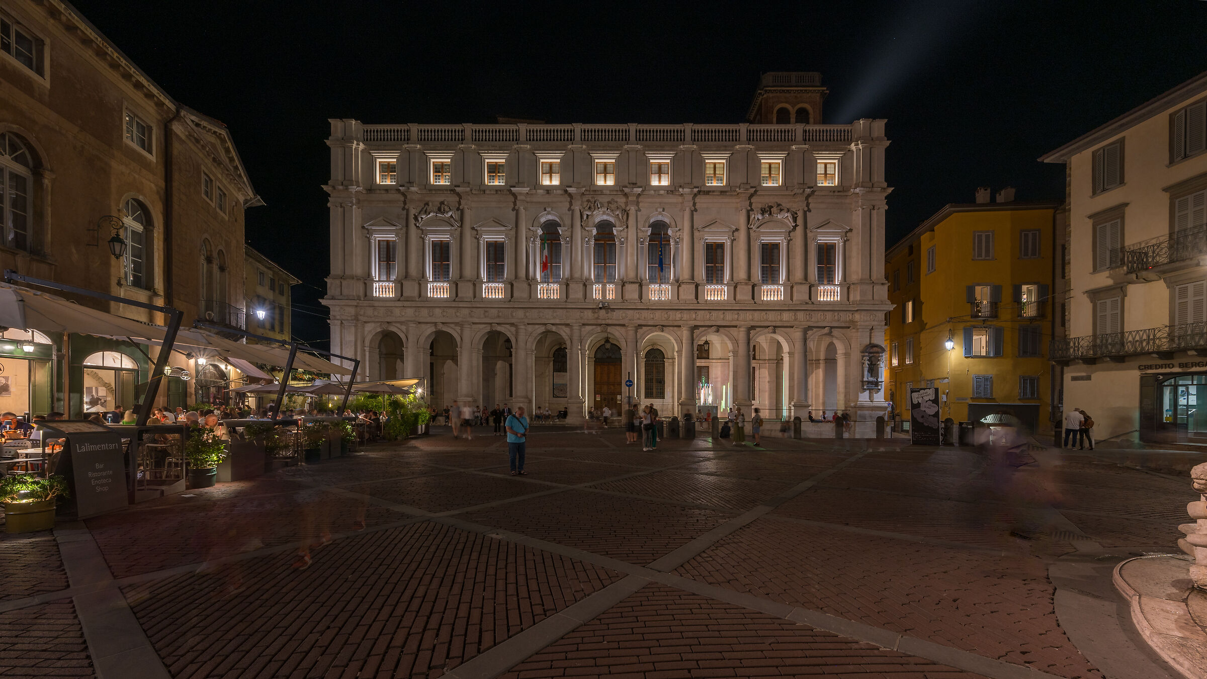 Bergamo Alta at night