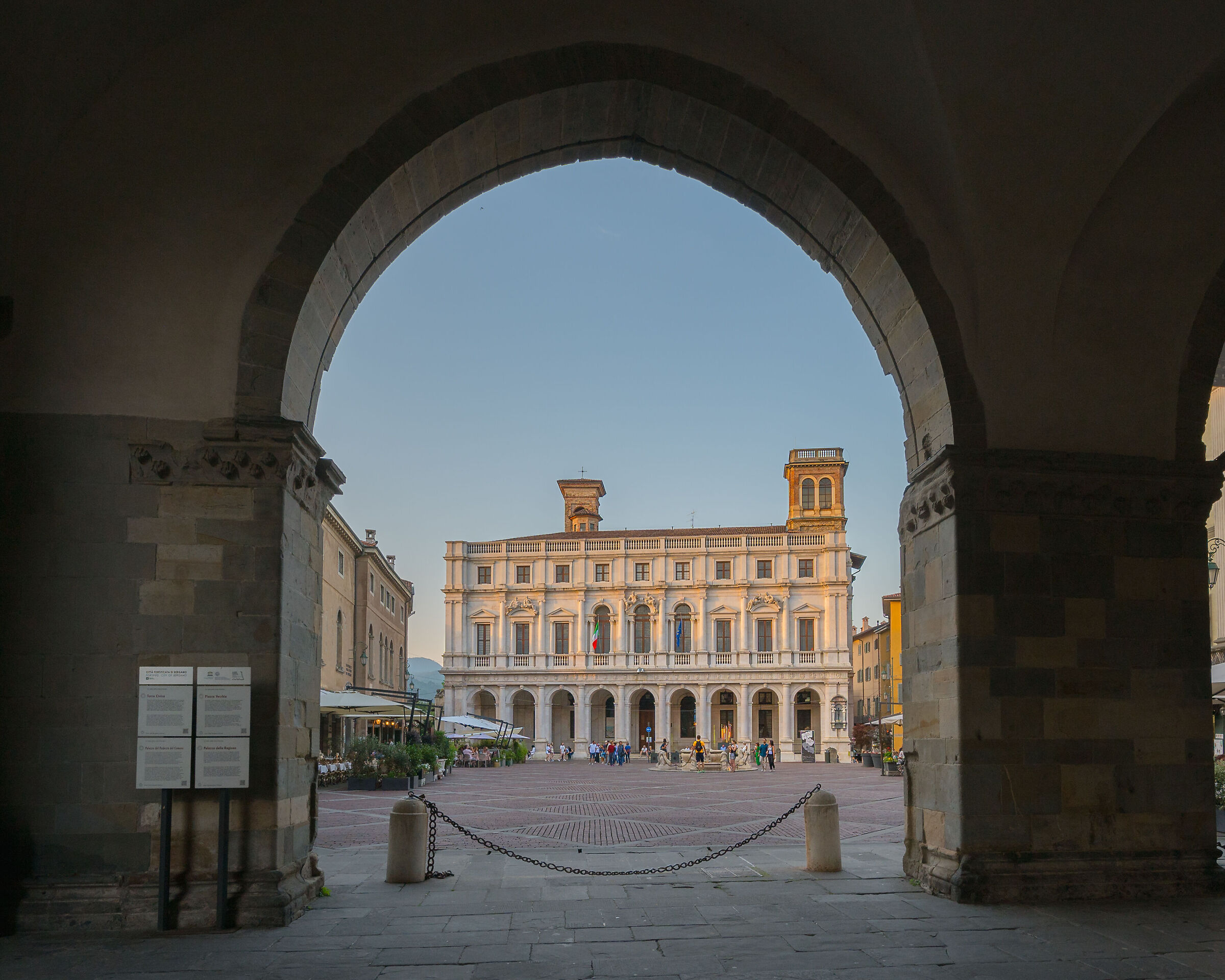Bergamo Alta at night