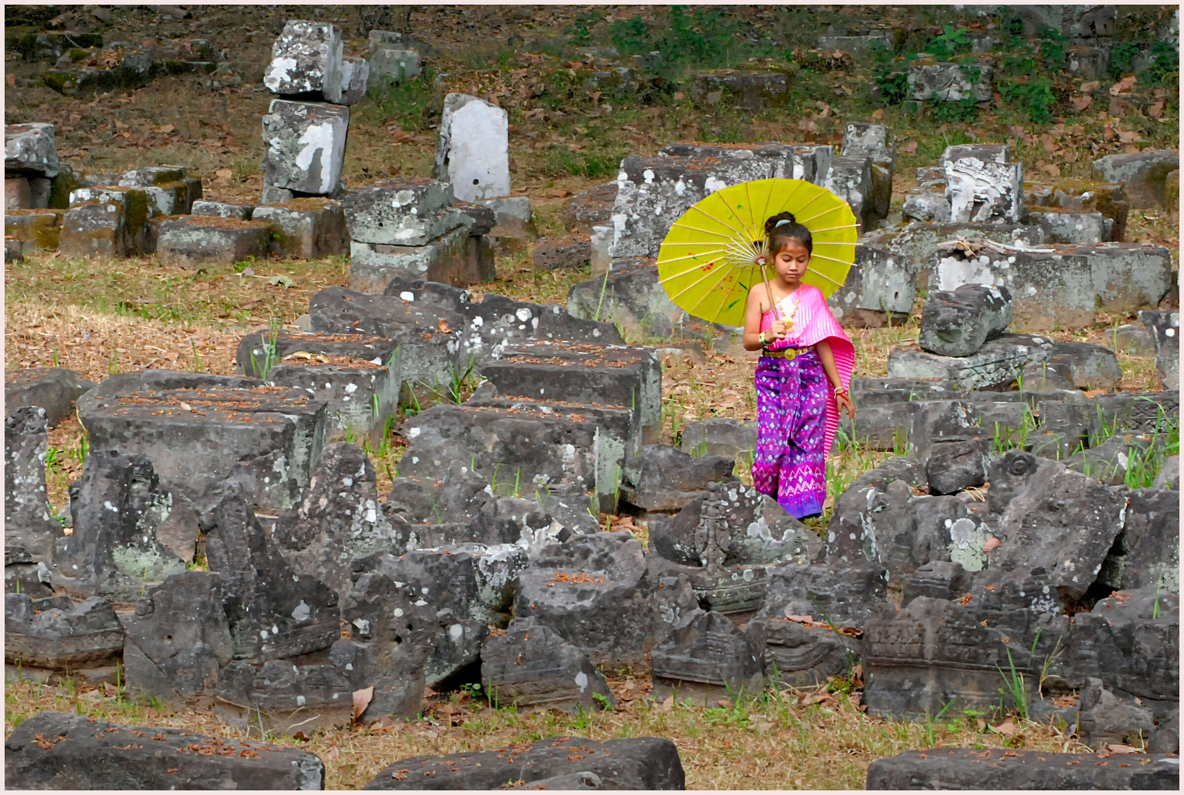 Angkor Nikkor 55-200