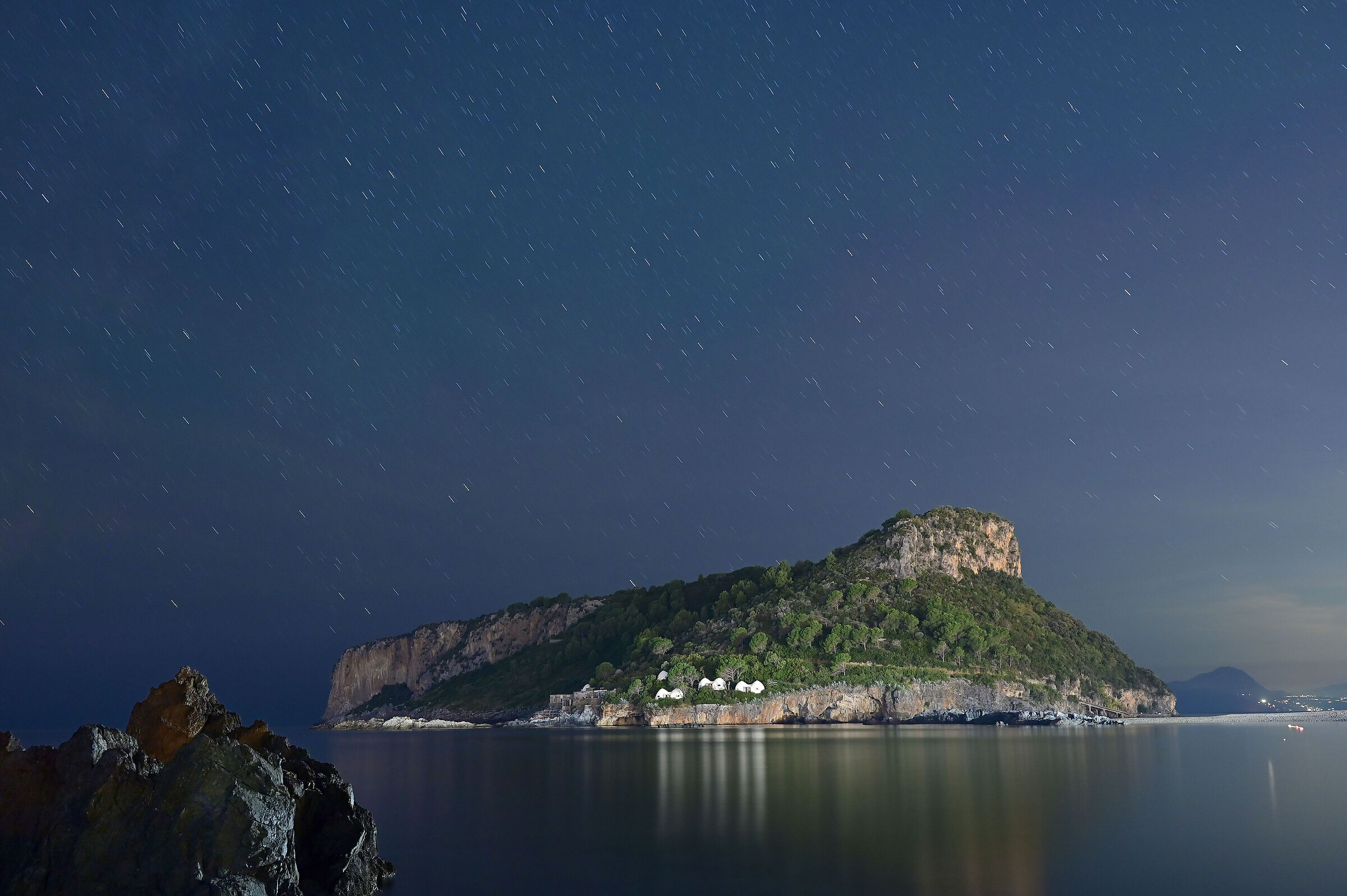 Stelle filanti sull'Isola di Dino