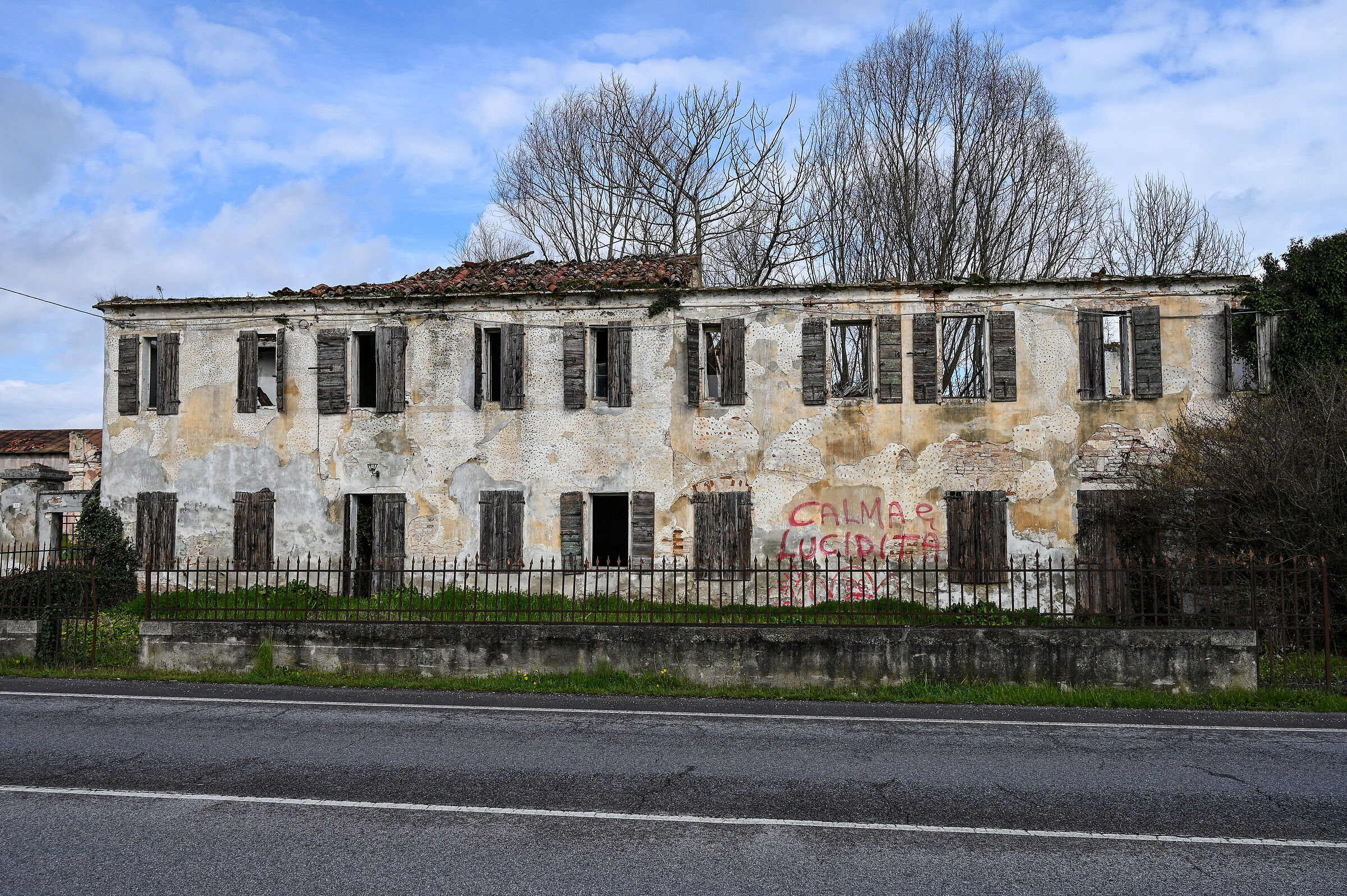 Still sad abandonments