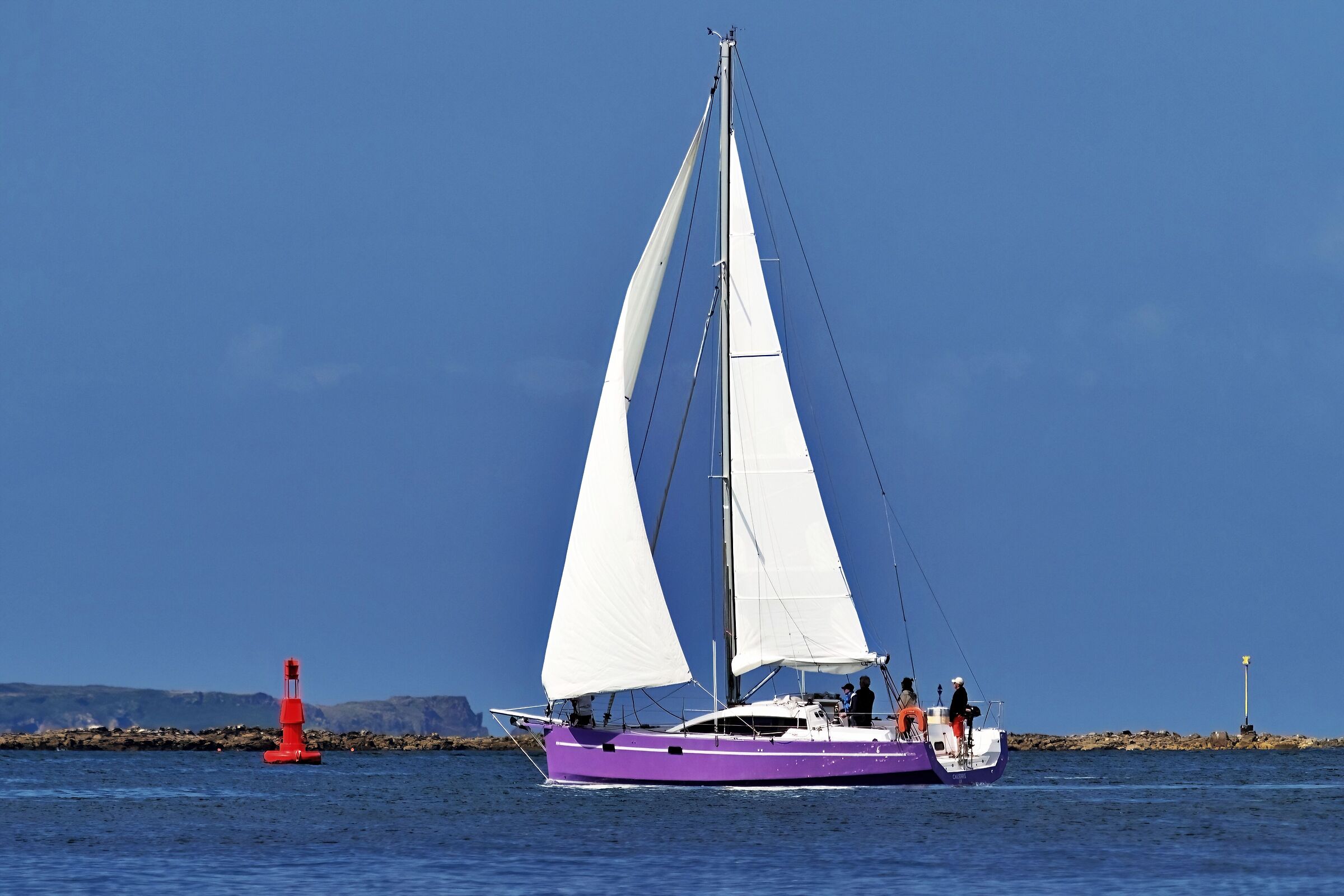 OH MON BATEAU ... GRAND PLAGE PORT LOUIS BRETAGNE