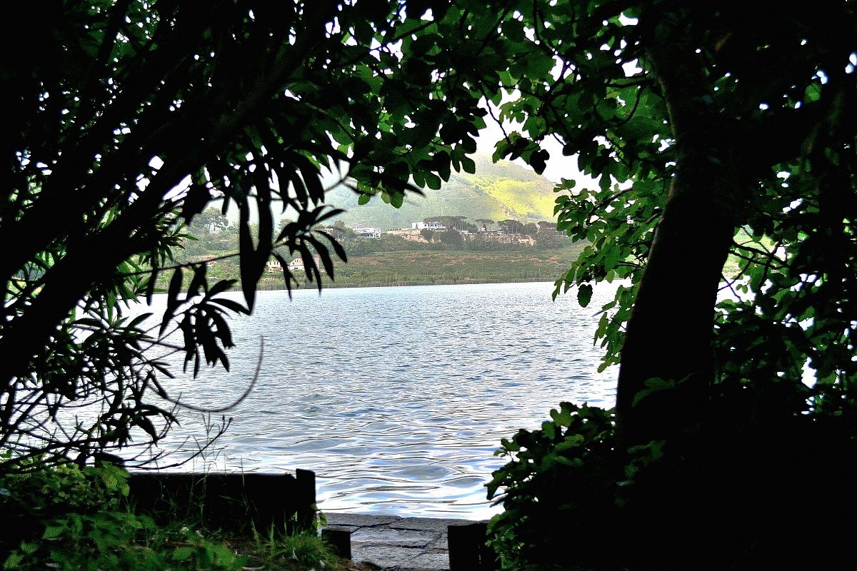 Lago d'Averno (Pozzuoli)