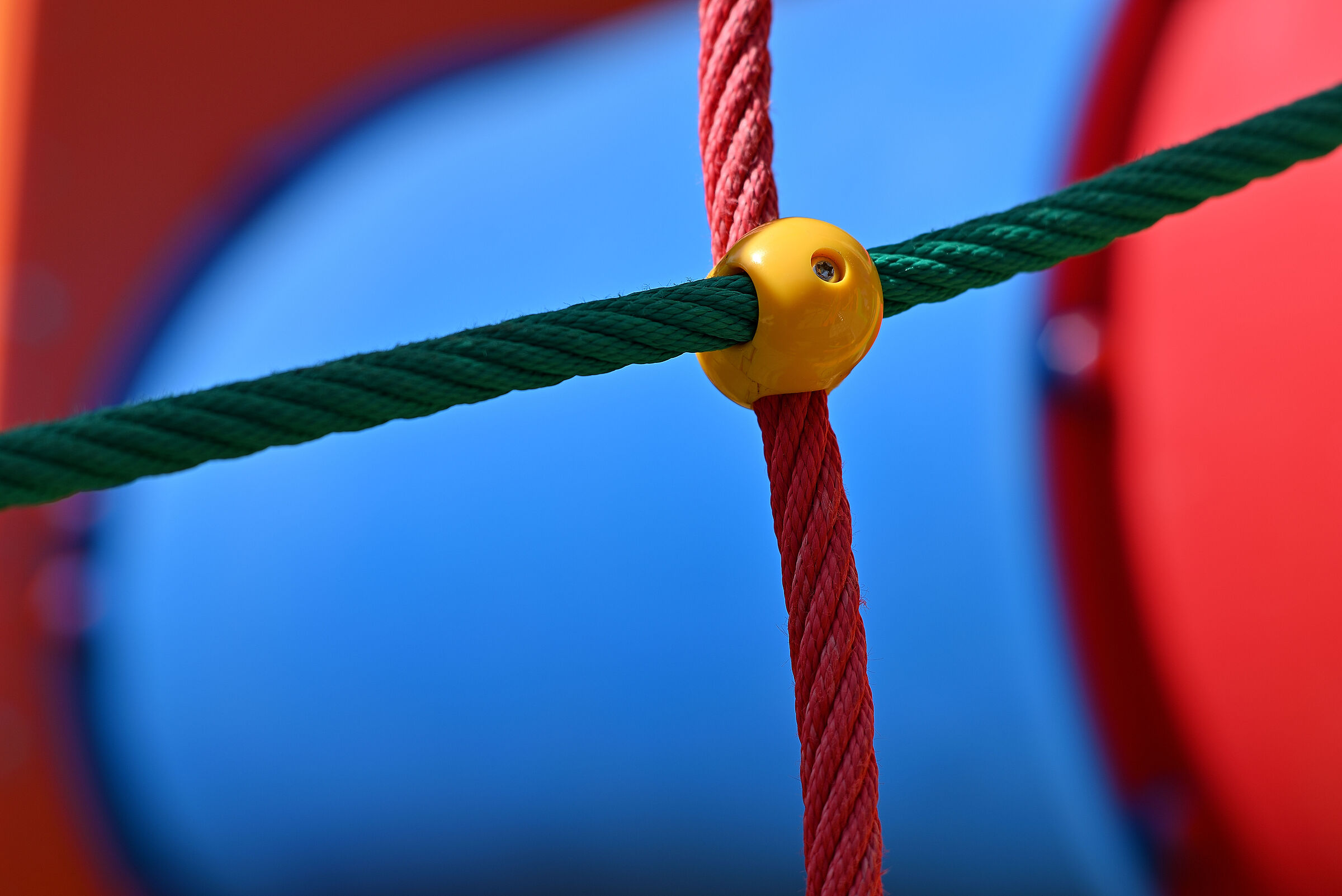 Try Nikon AI-s 105 f2.5