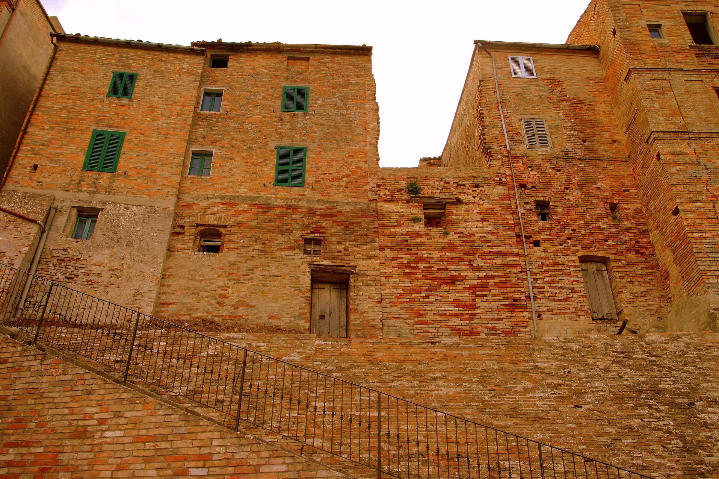 PETRITOLI