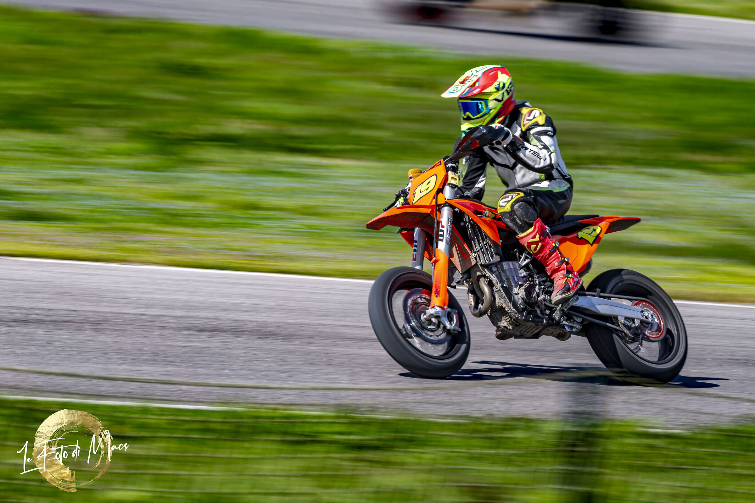 Supermotard, gara 1