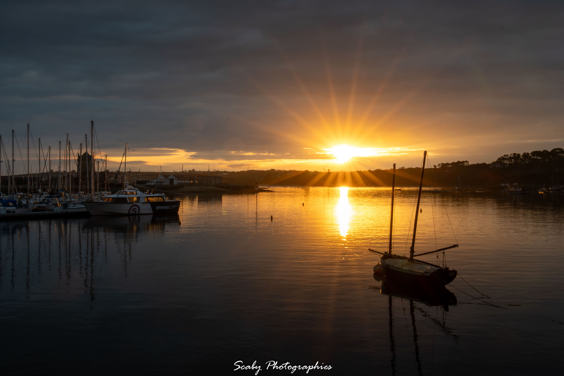 Sunrise in Camaret