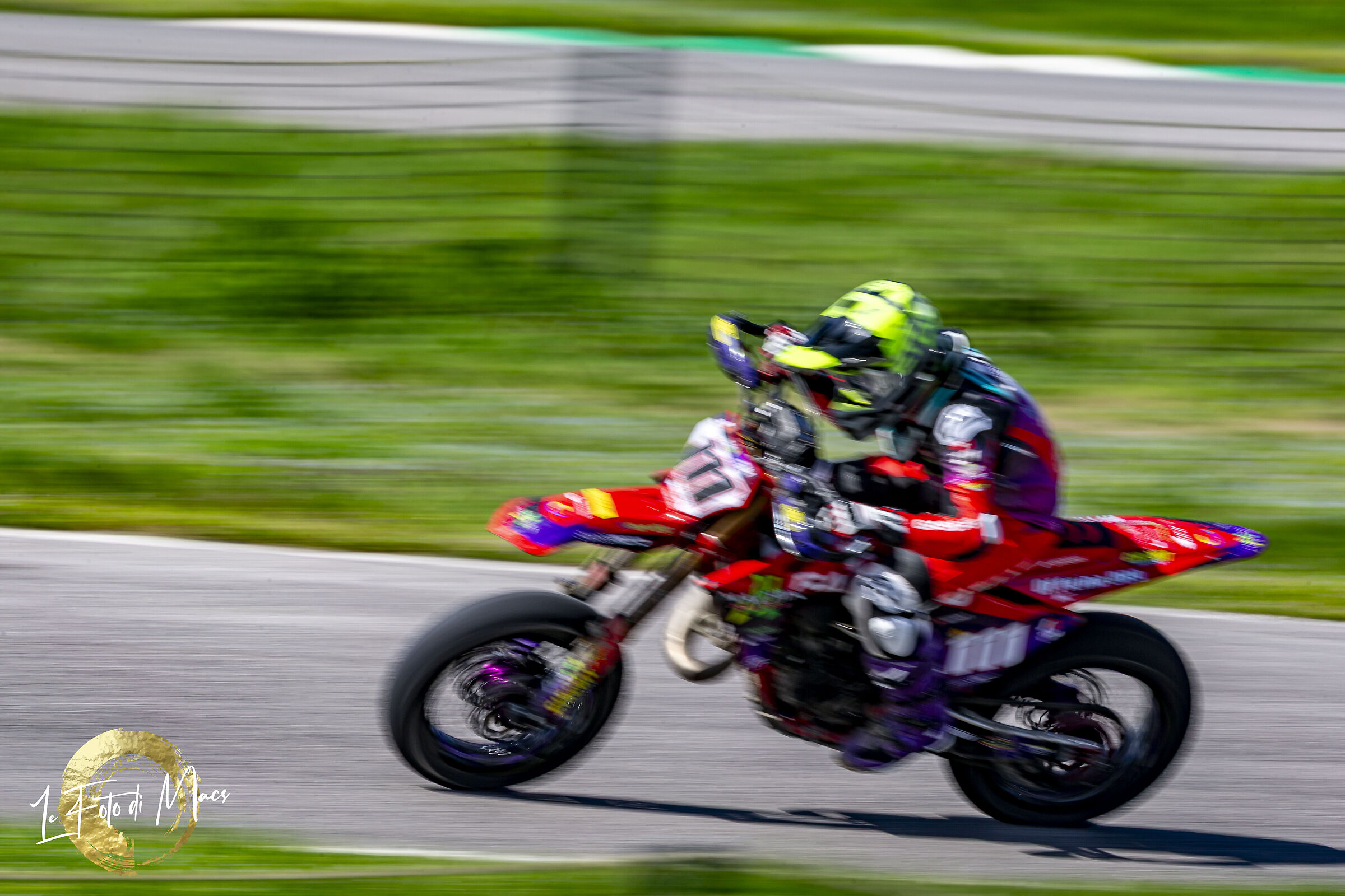 Supermotard, gara 1