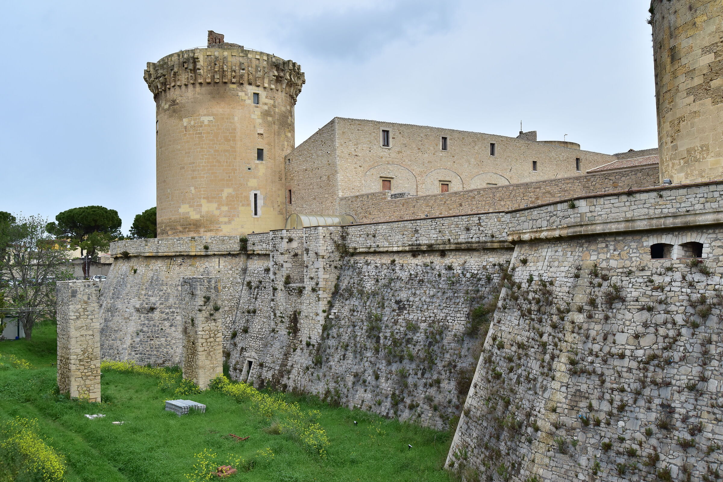 Ducal Castle of Venosa (Aragonese)