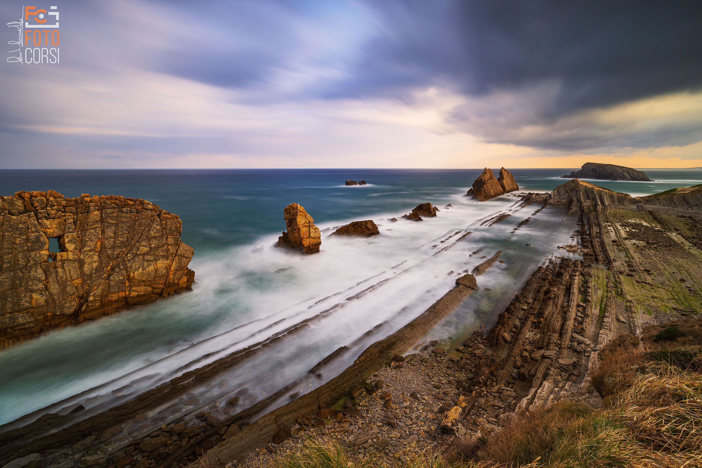 a long exposure to Playa de la Arnia