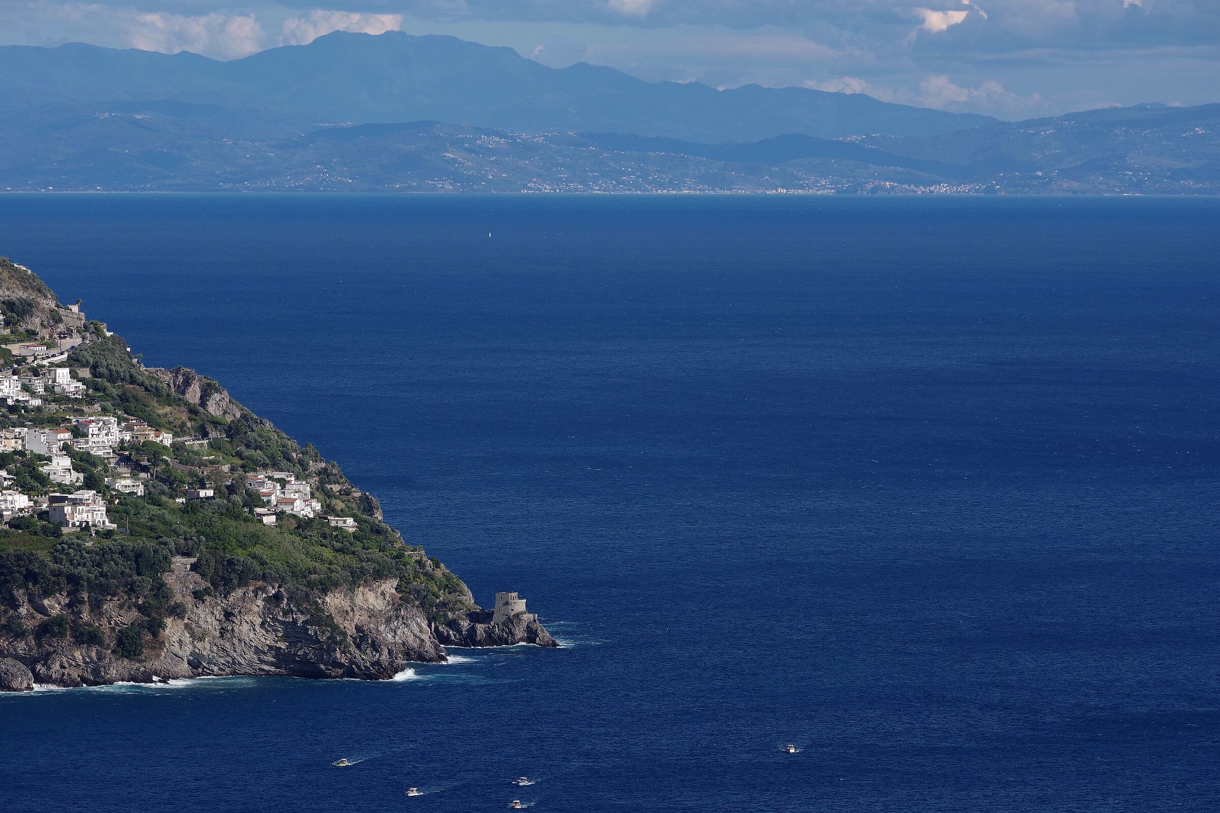 la costiera e il mare