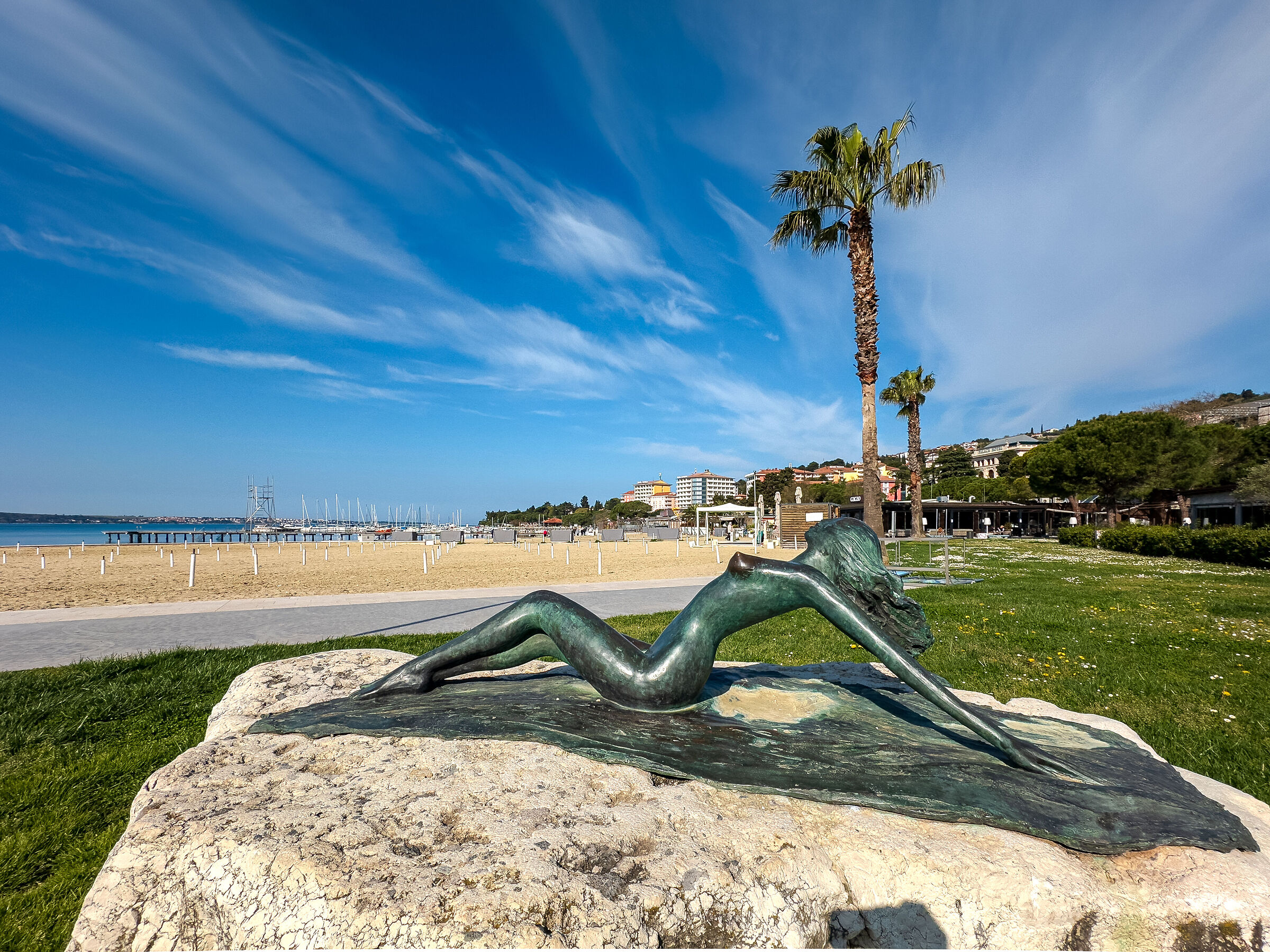 Aprile, non ti scoprire...