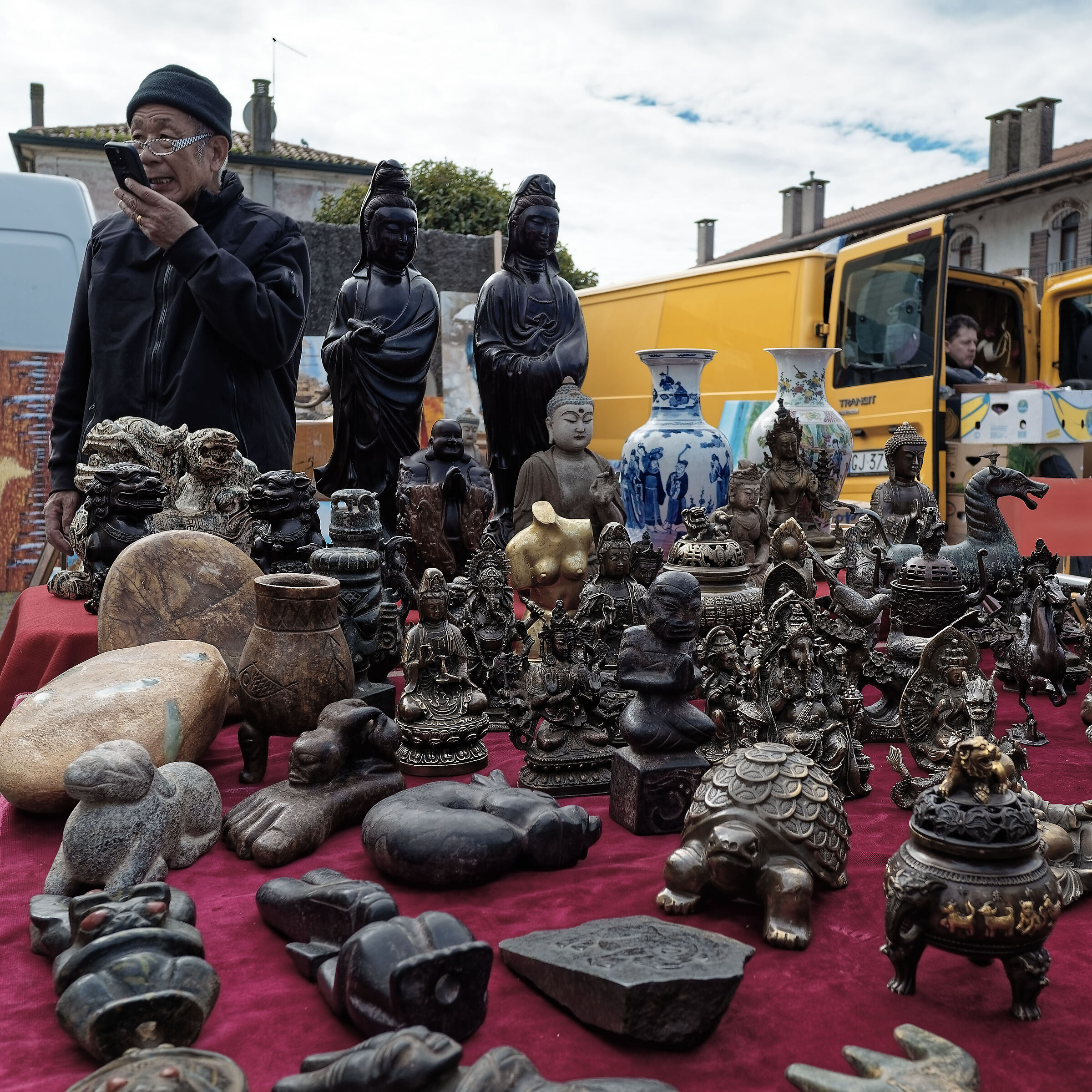 Antiques market of Piazzola sul Brenta