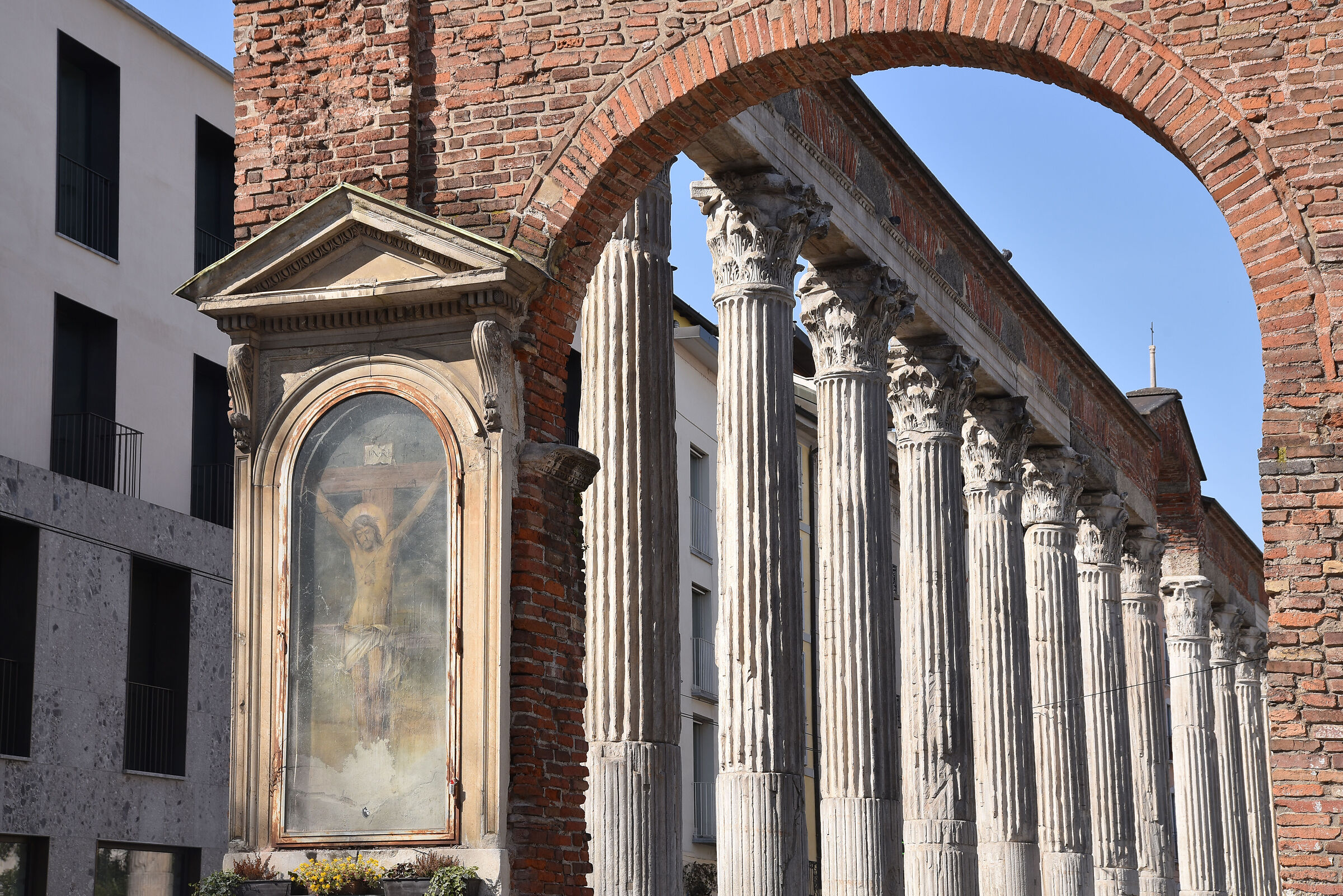 alle colonne
