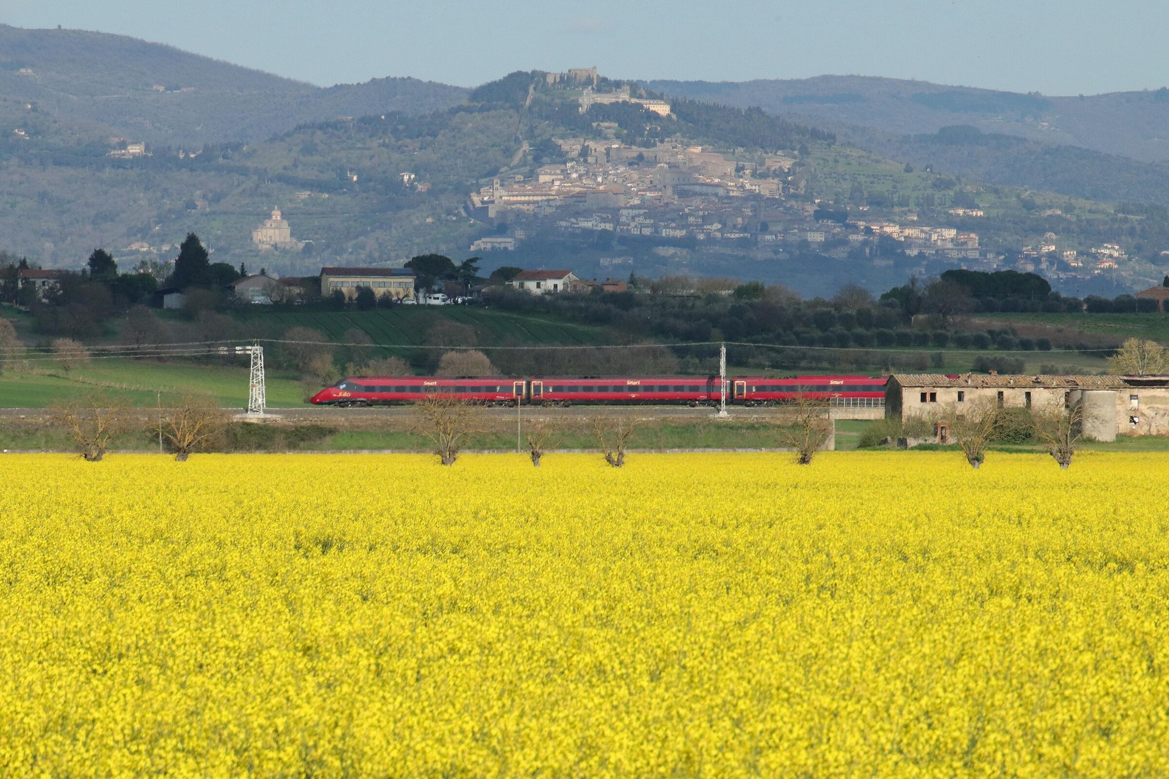 It does not stop in Cortona