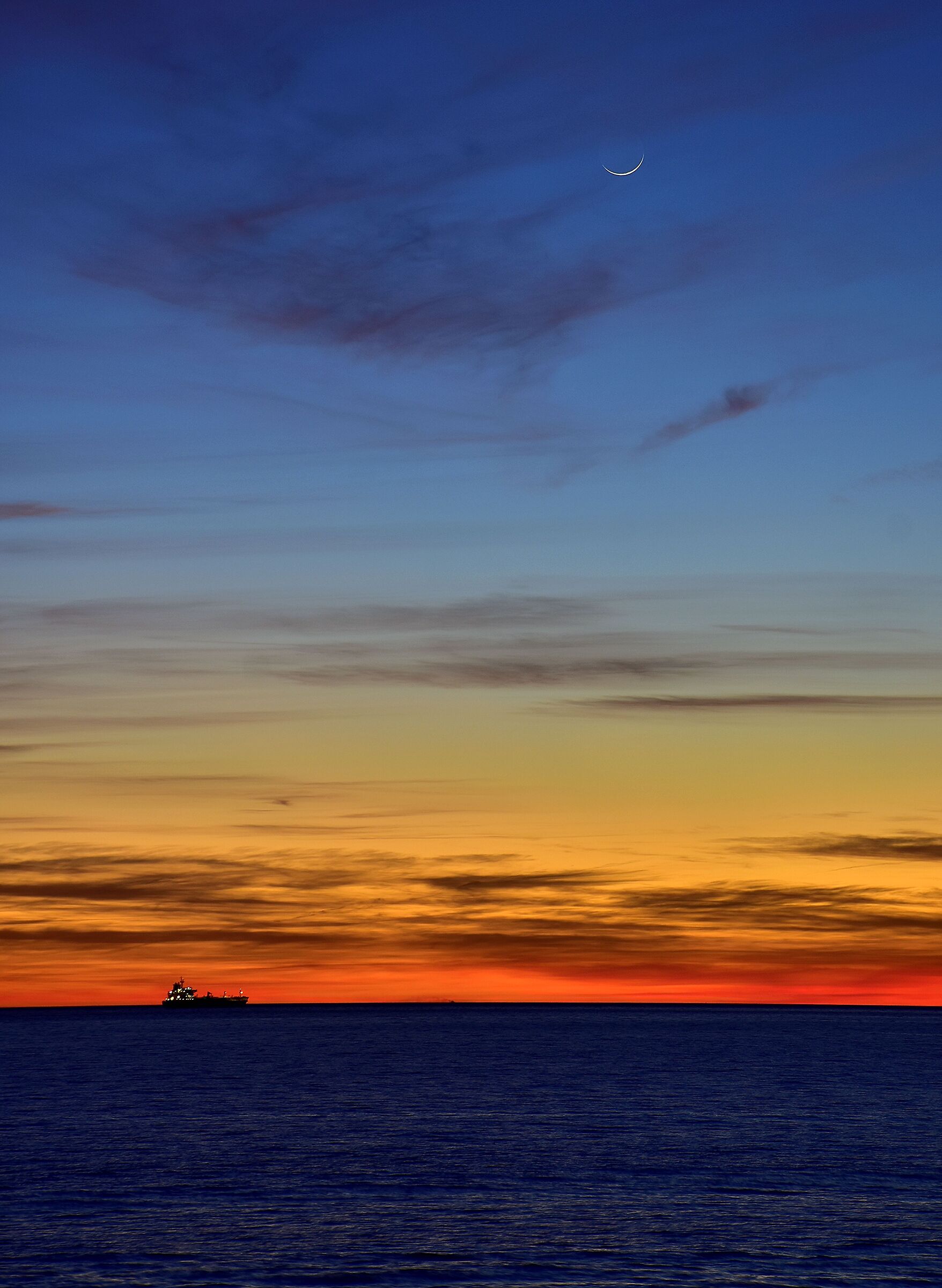 A peaceful sunset over the sea
