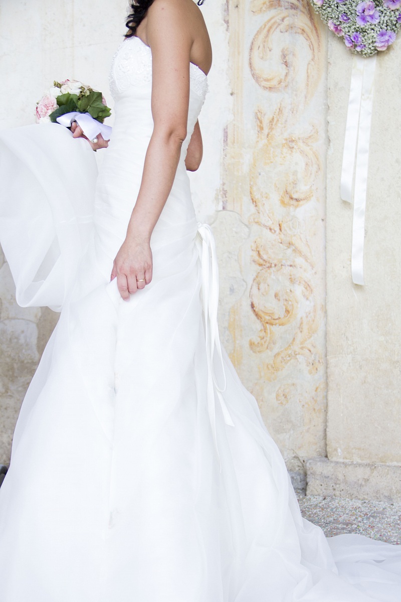 Glimpse of the bride