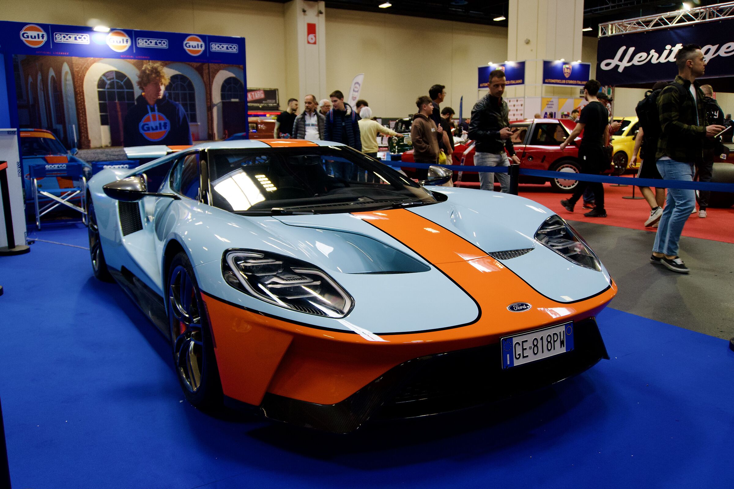 FORD GT
