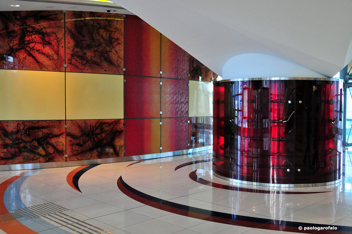 Dubai Emirates Towers Stn.