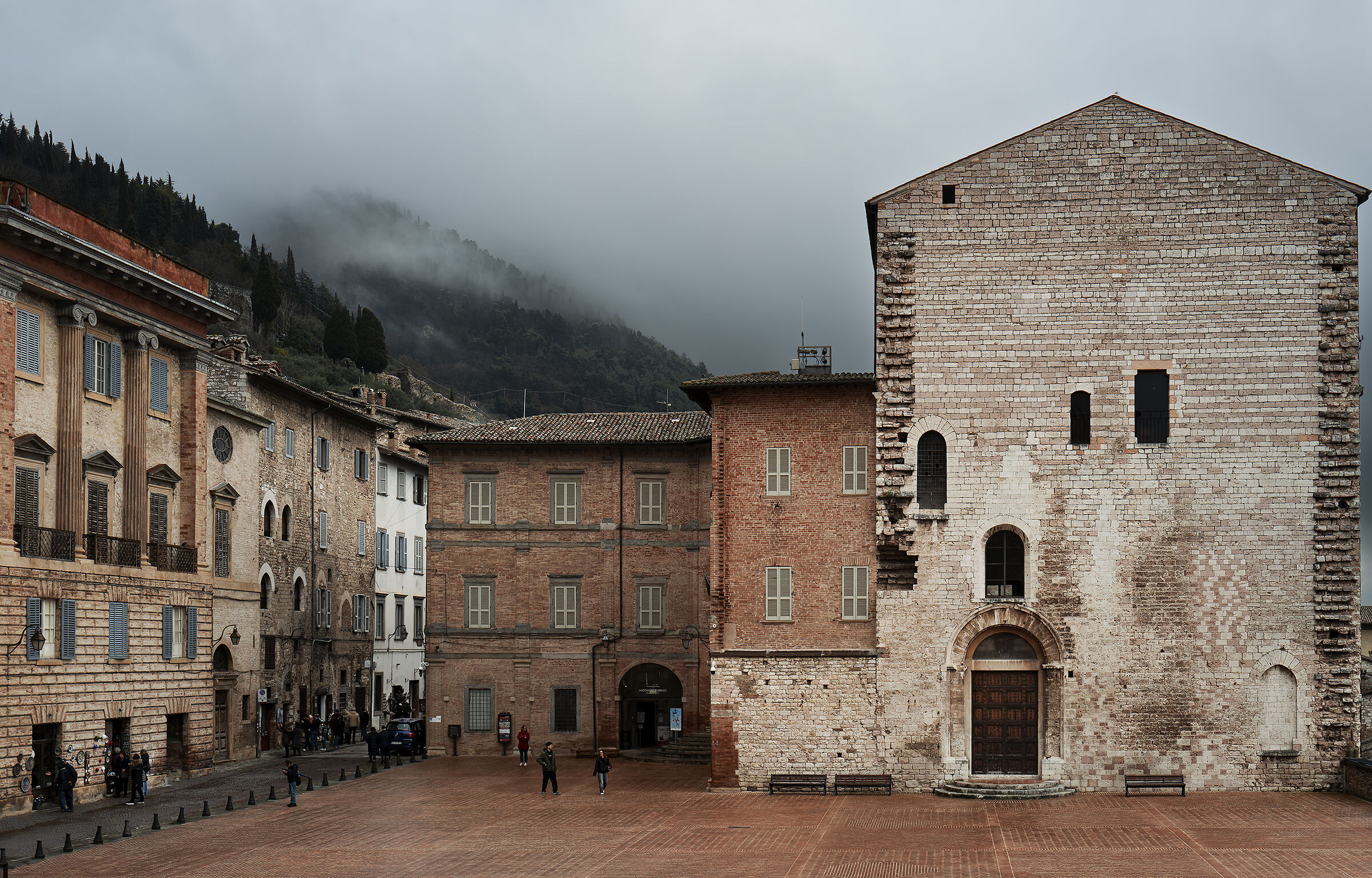 Gubbio - Main square - View