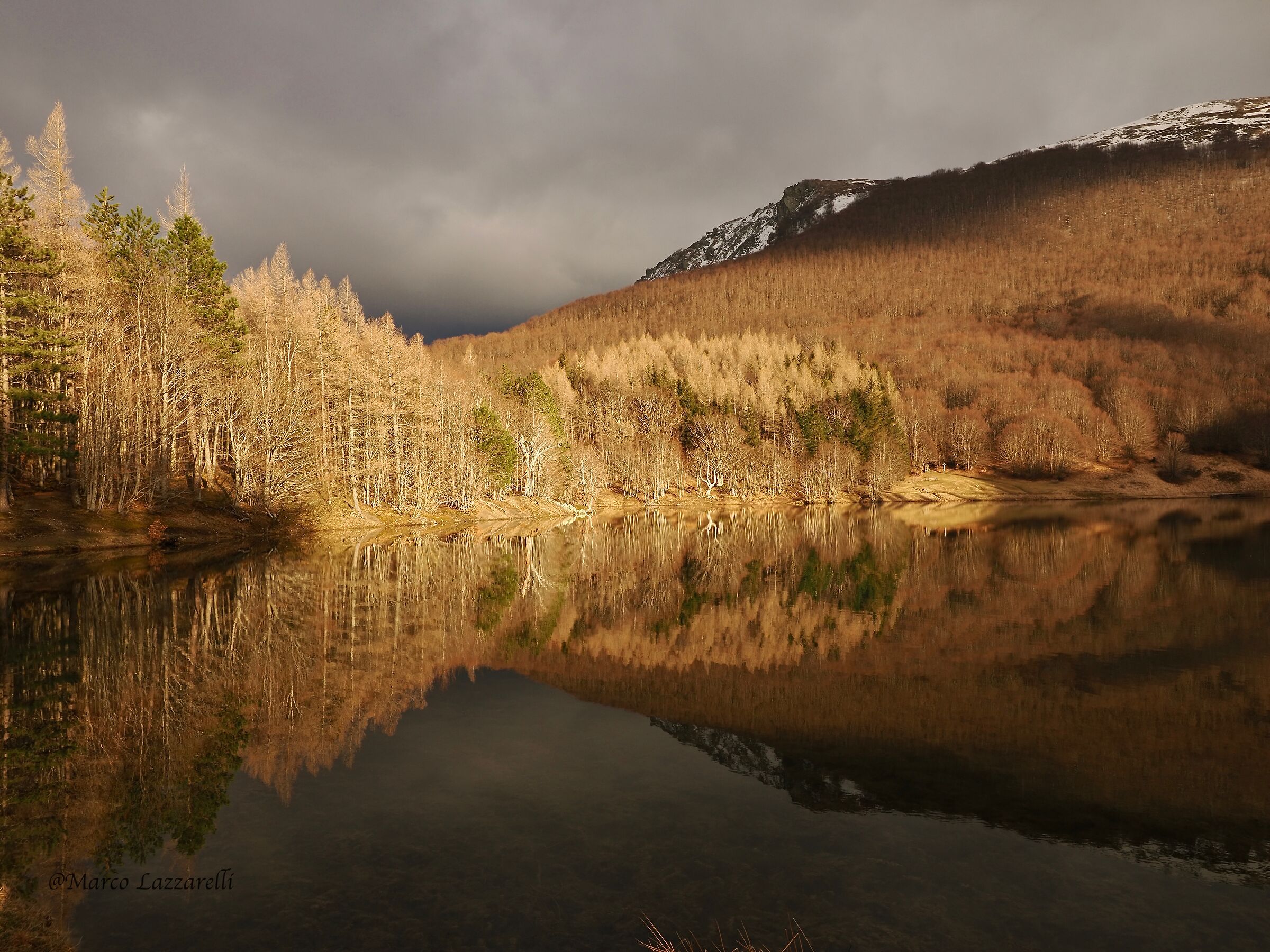 Calamone RE Lake at sunset